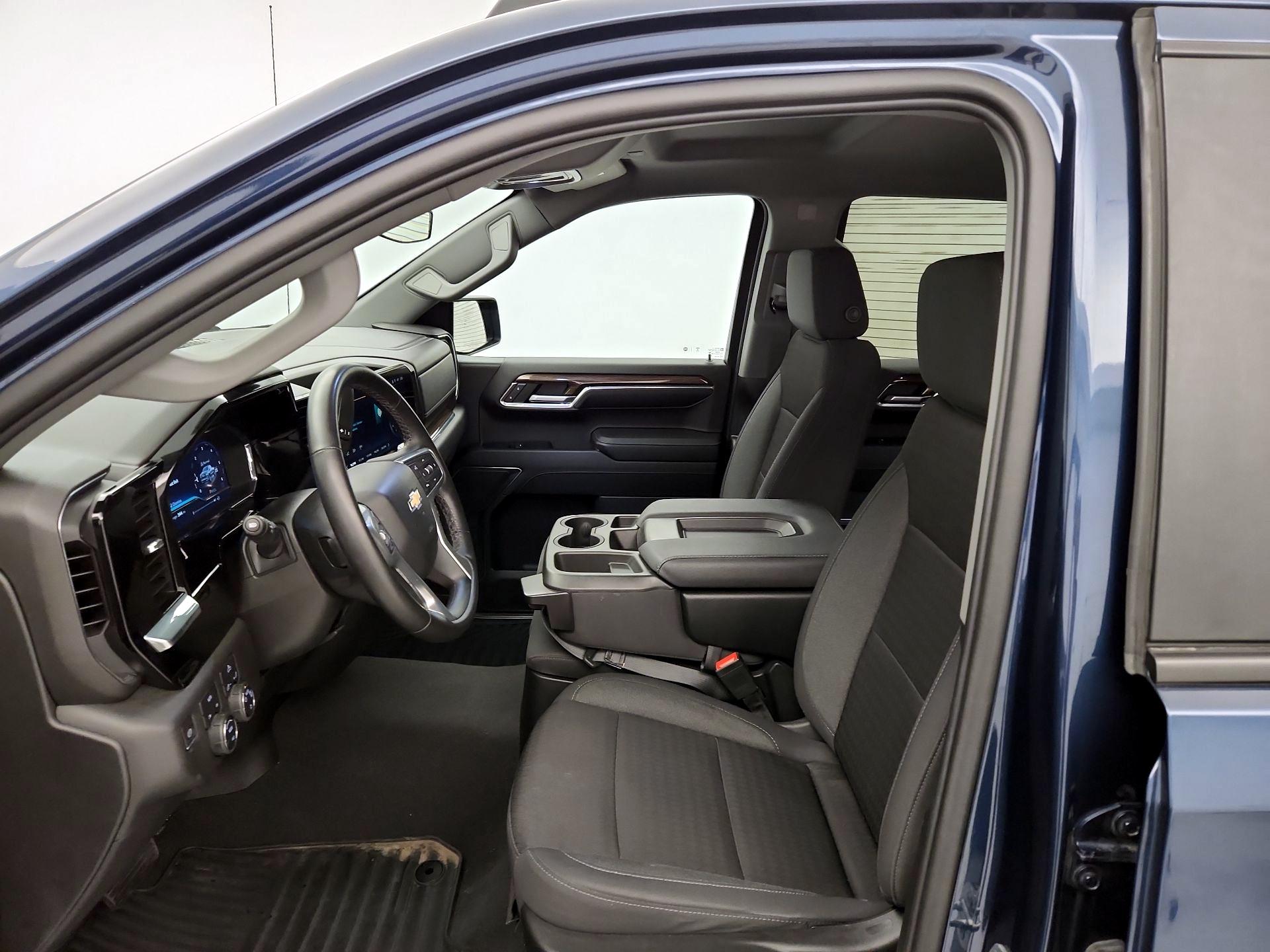 Thumbnail: 2023 Chevrolet Silverado 1500 - 11