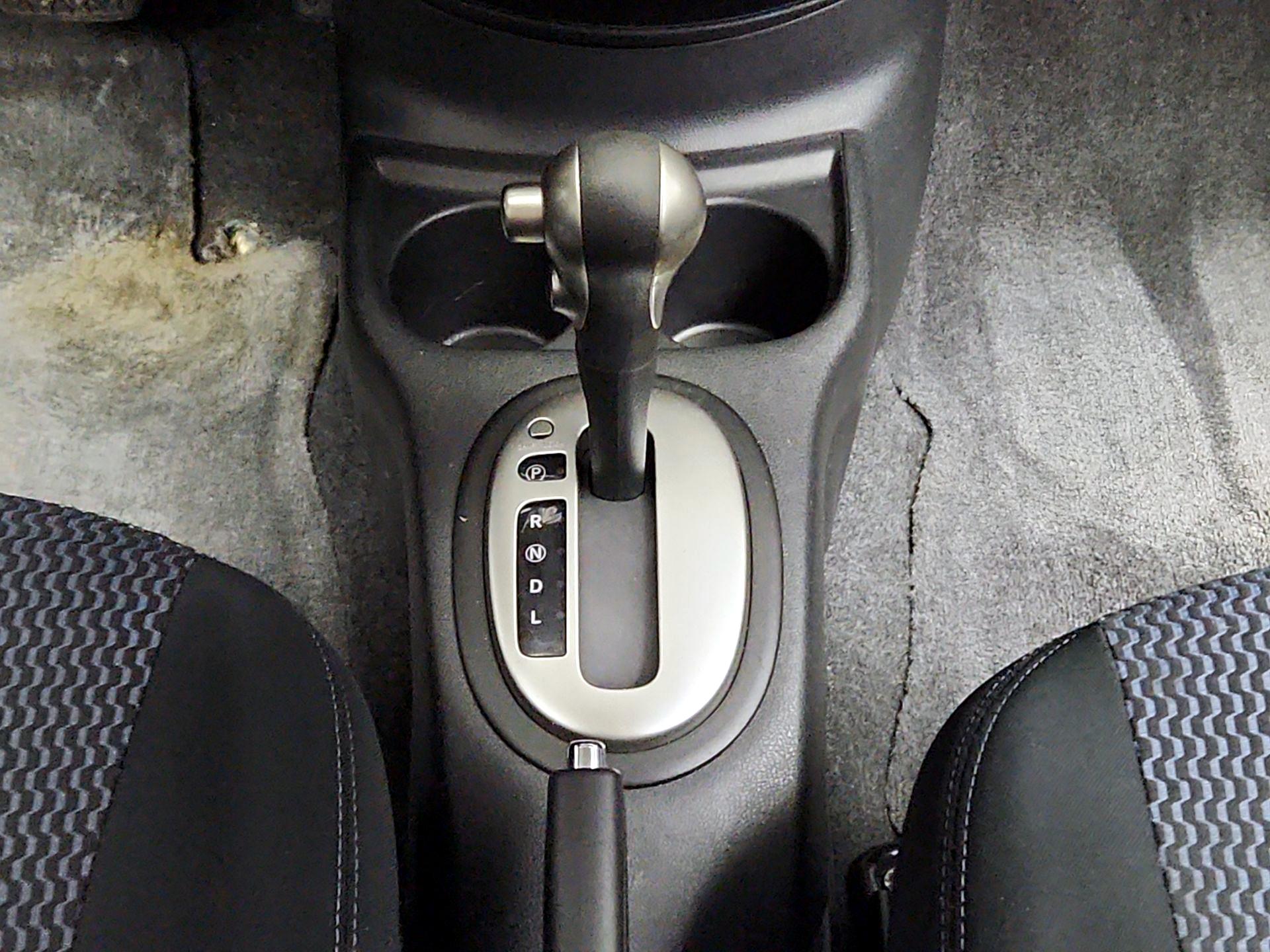 Thumbnail: 2015 Nissan Versa Note - 16