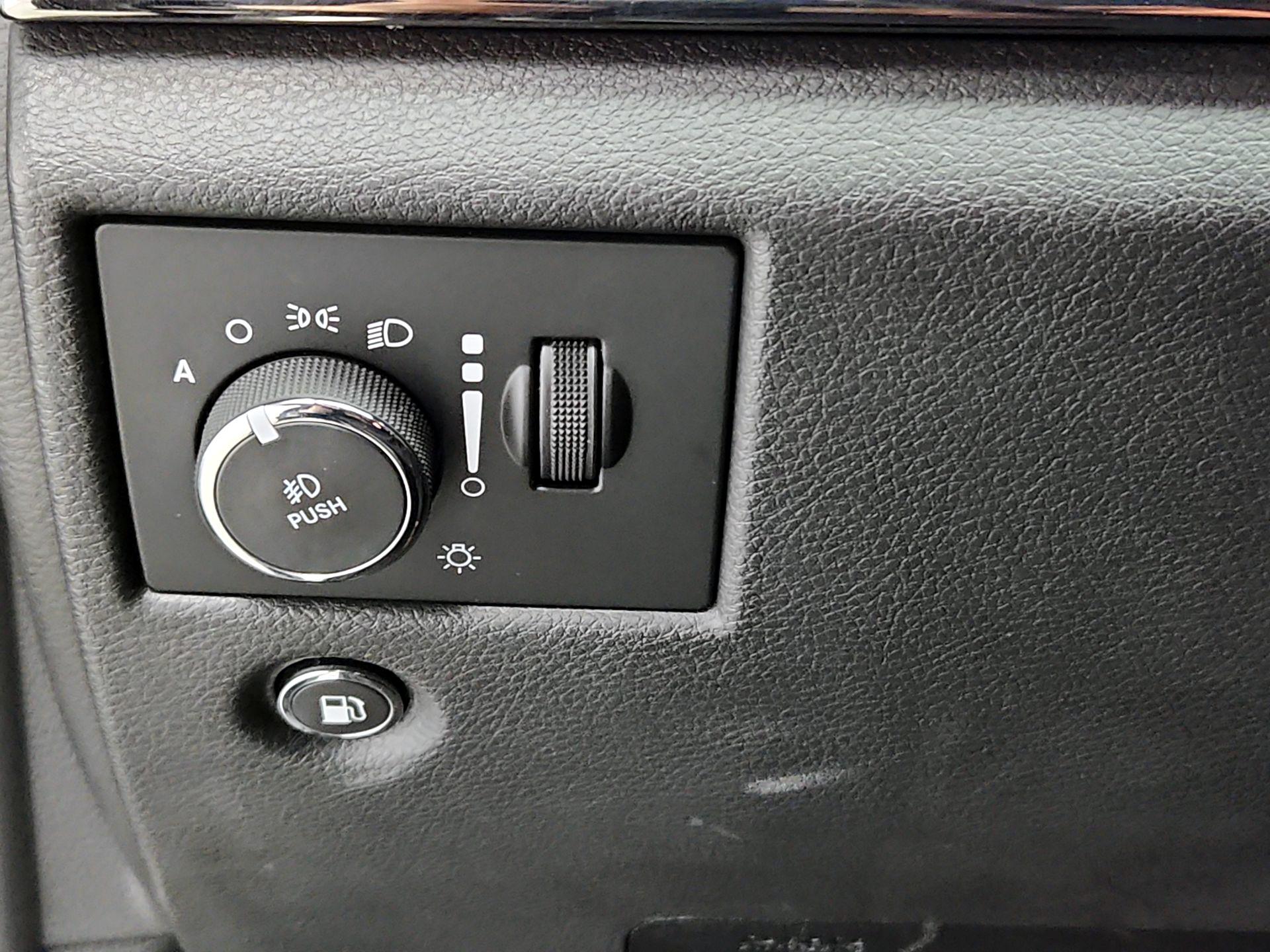 Thumbnail: 2019 Jeep Grand Cherokee - 13