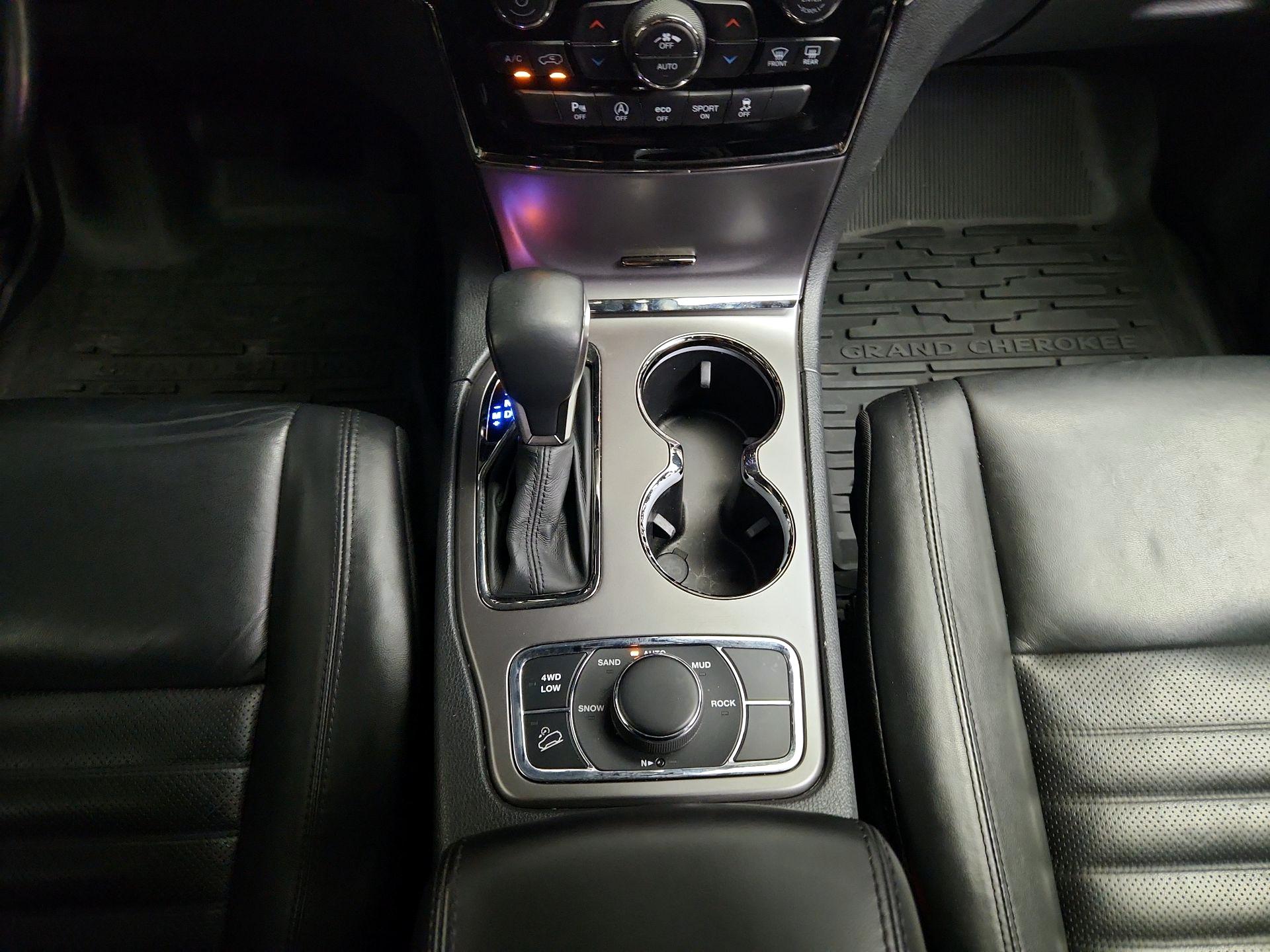 Thumbnail: 2019 Jeep Grand Cherokee - 18