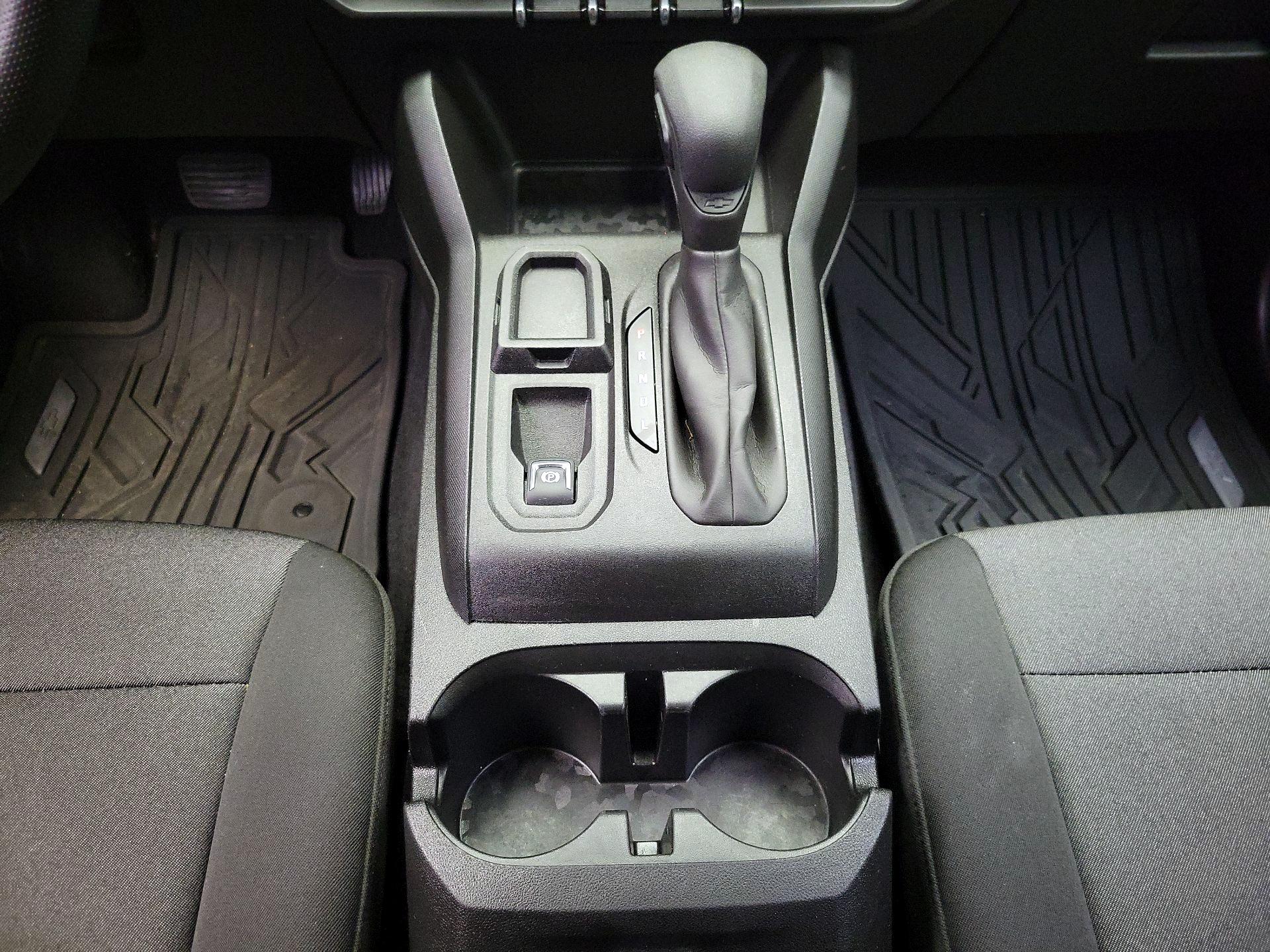 Thumbnail: 2024 Chevrolet Colorado - 17
