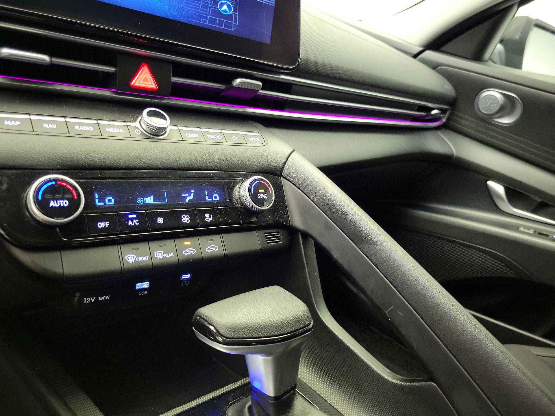 Thumbnail: 2024 Hyundai Elantra - 17