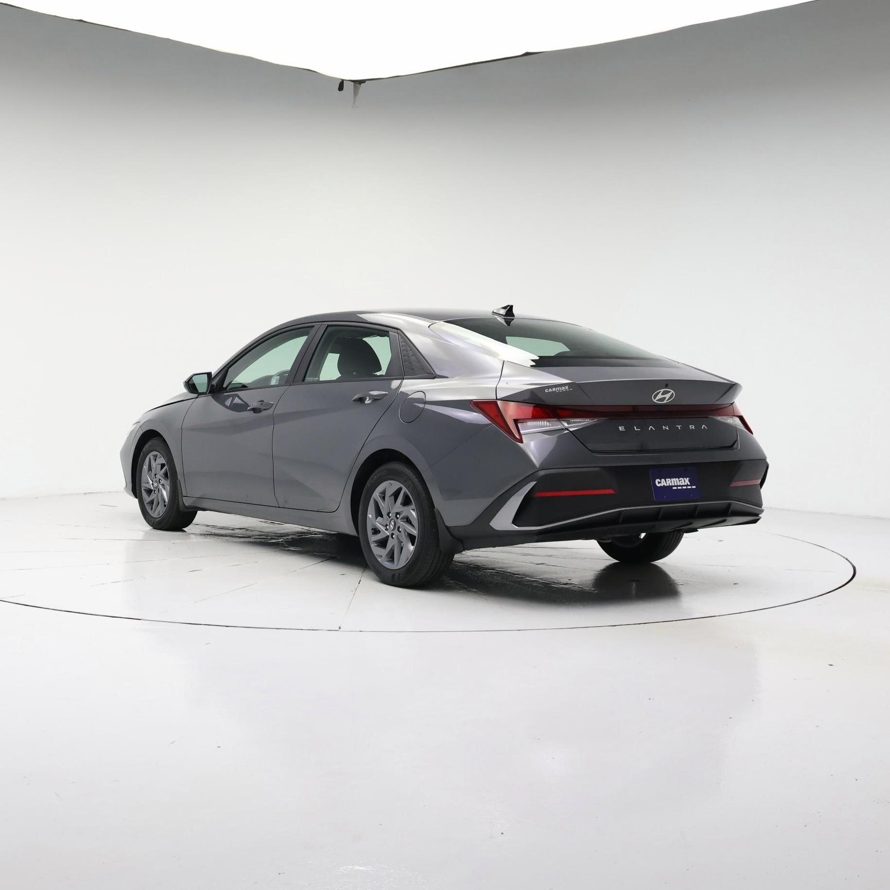 Thumbnail: 2024 Hyundai Elantra - 2