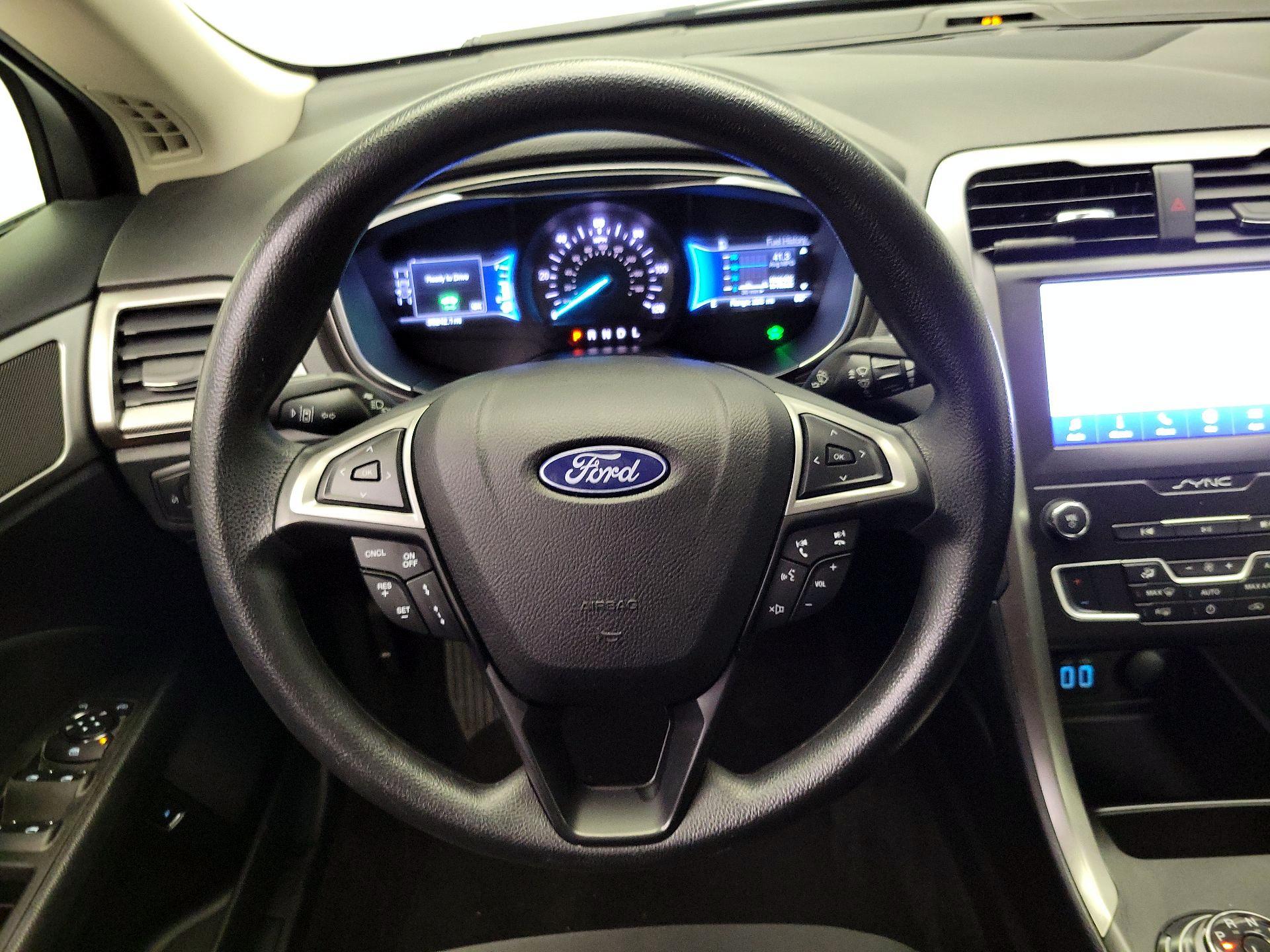 Thumbnail: 2020 Ford Fusion - 10