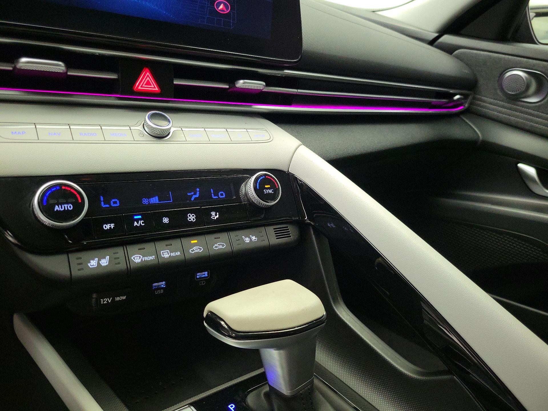 Thumbnail: 2023 Hyundai Elantra - 17