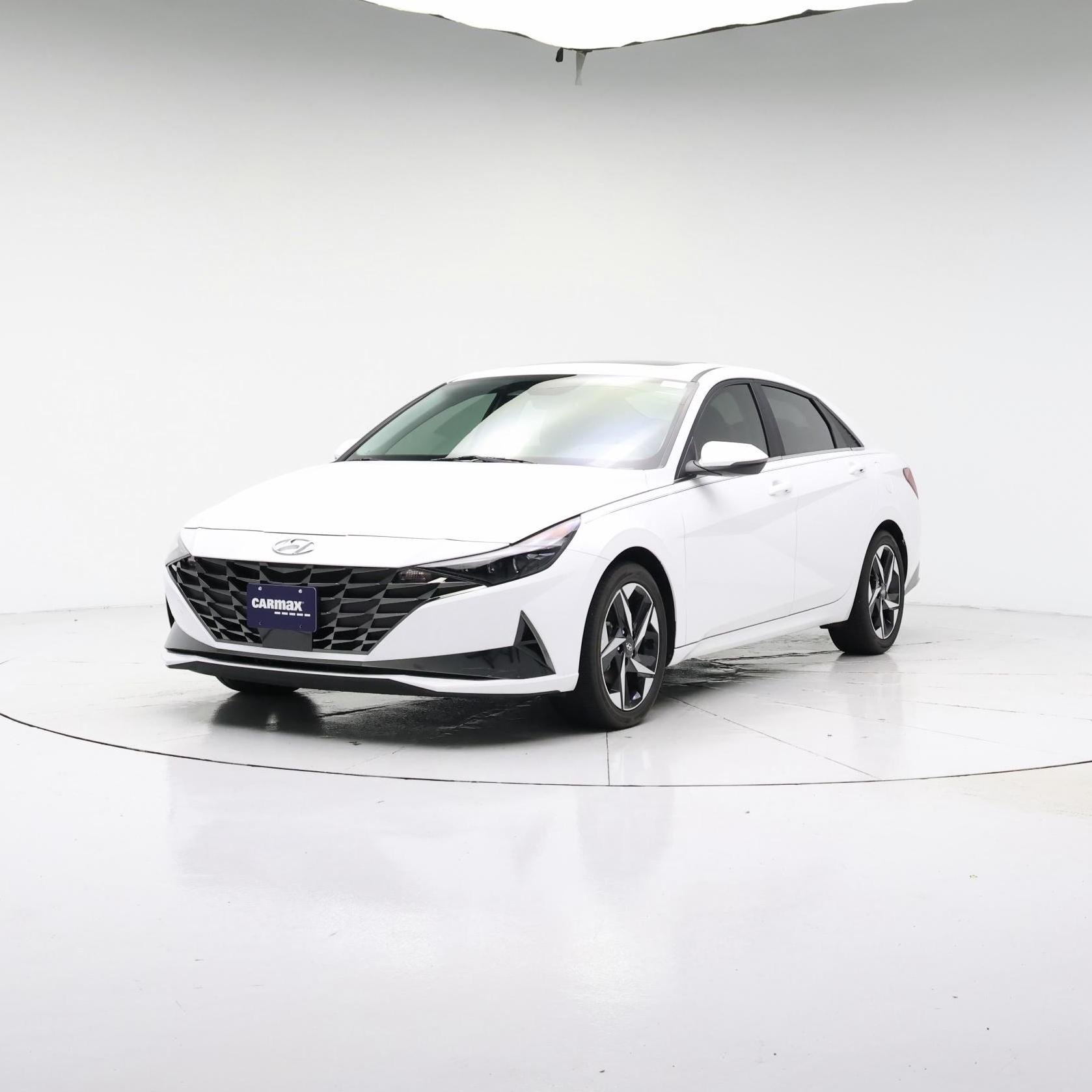 Thumbnail: 2023 Hyundai Elantra - 4