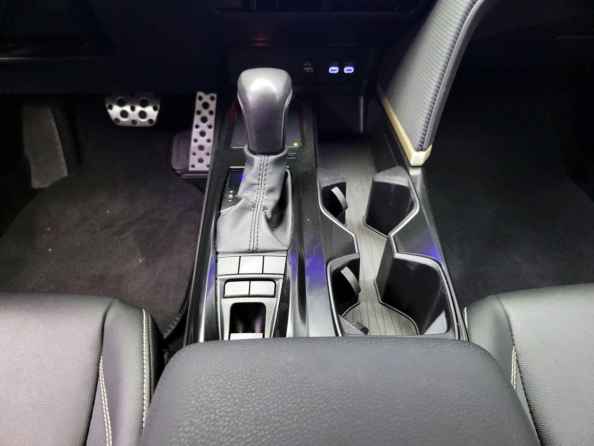 Thumbnail: 2025 Toyota Camry - 18
