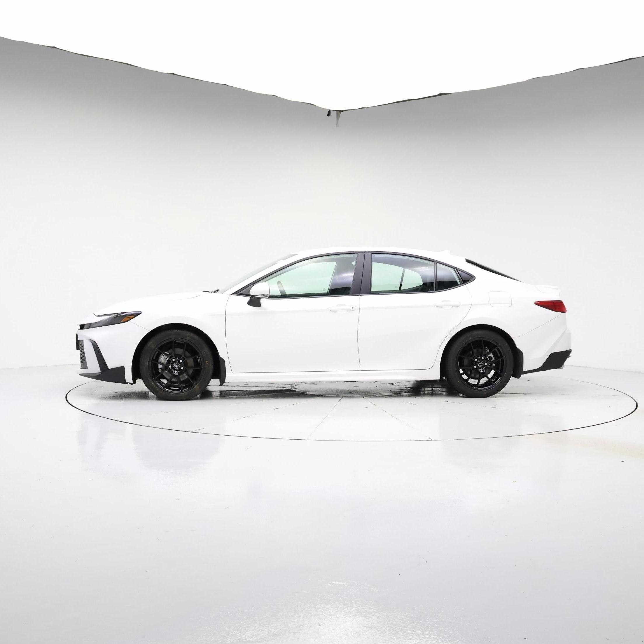Thumbnail: 2025 Toyota Camry - 3