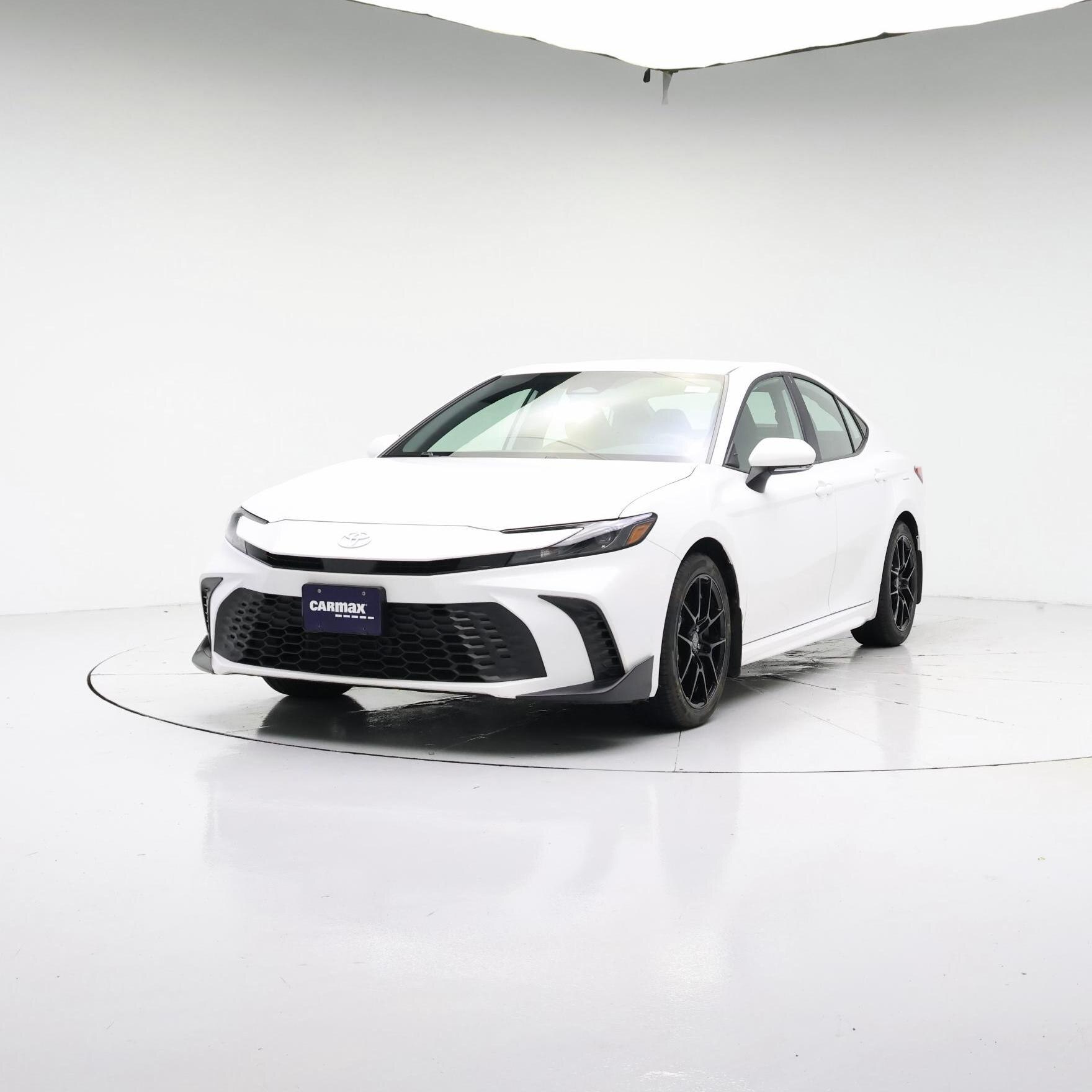 Thumbnail: 2025 Toyota Camry - 4