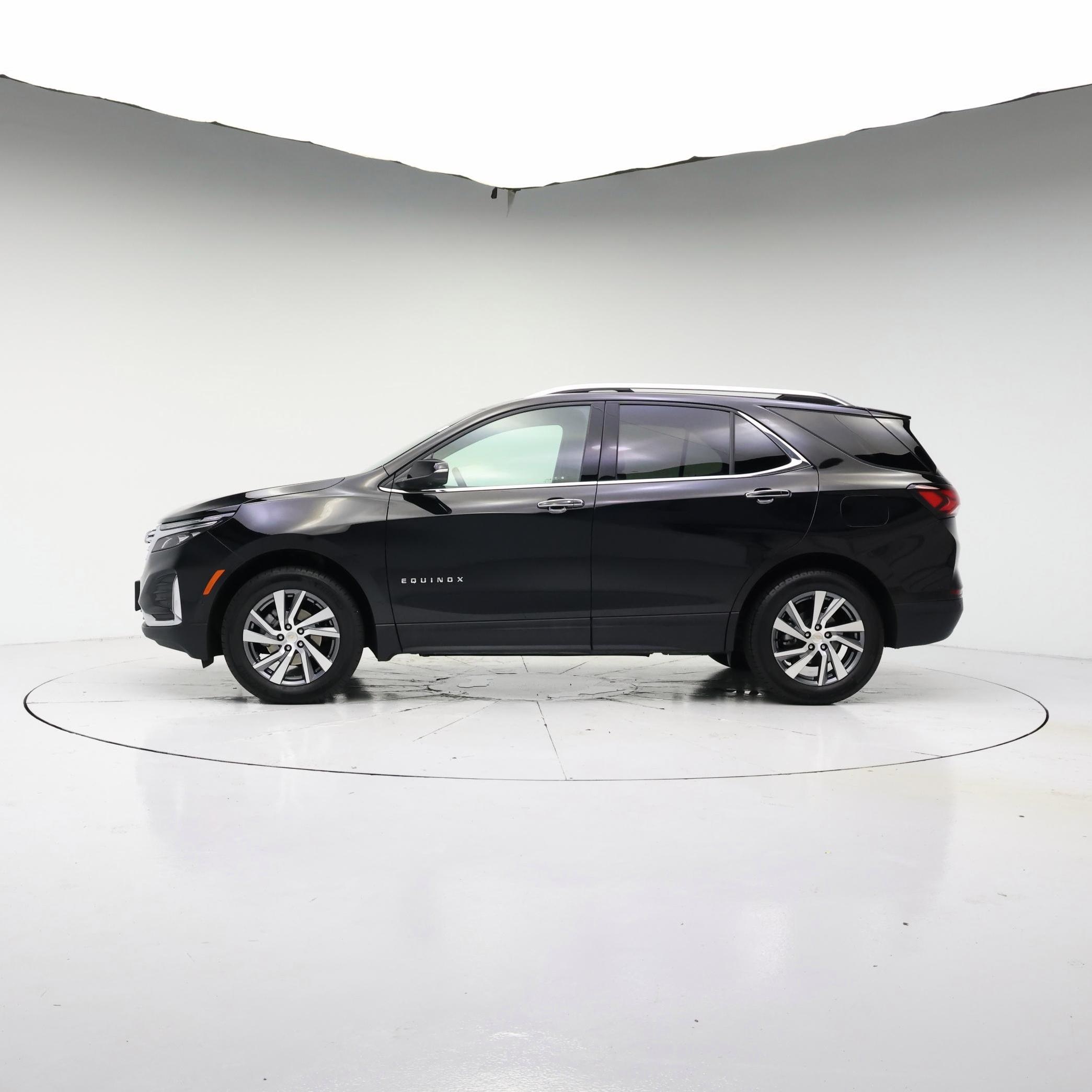 Thumbnail: 2024 Chevrolet Equinox - 3