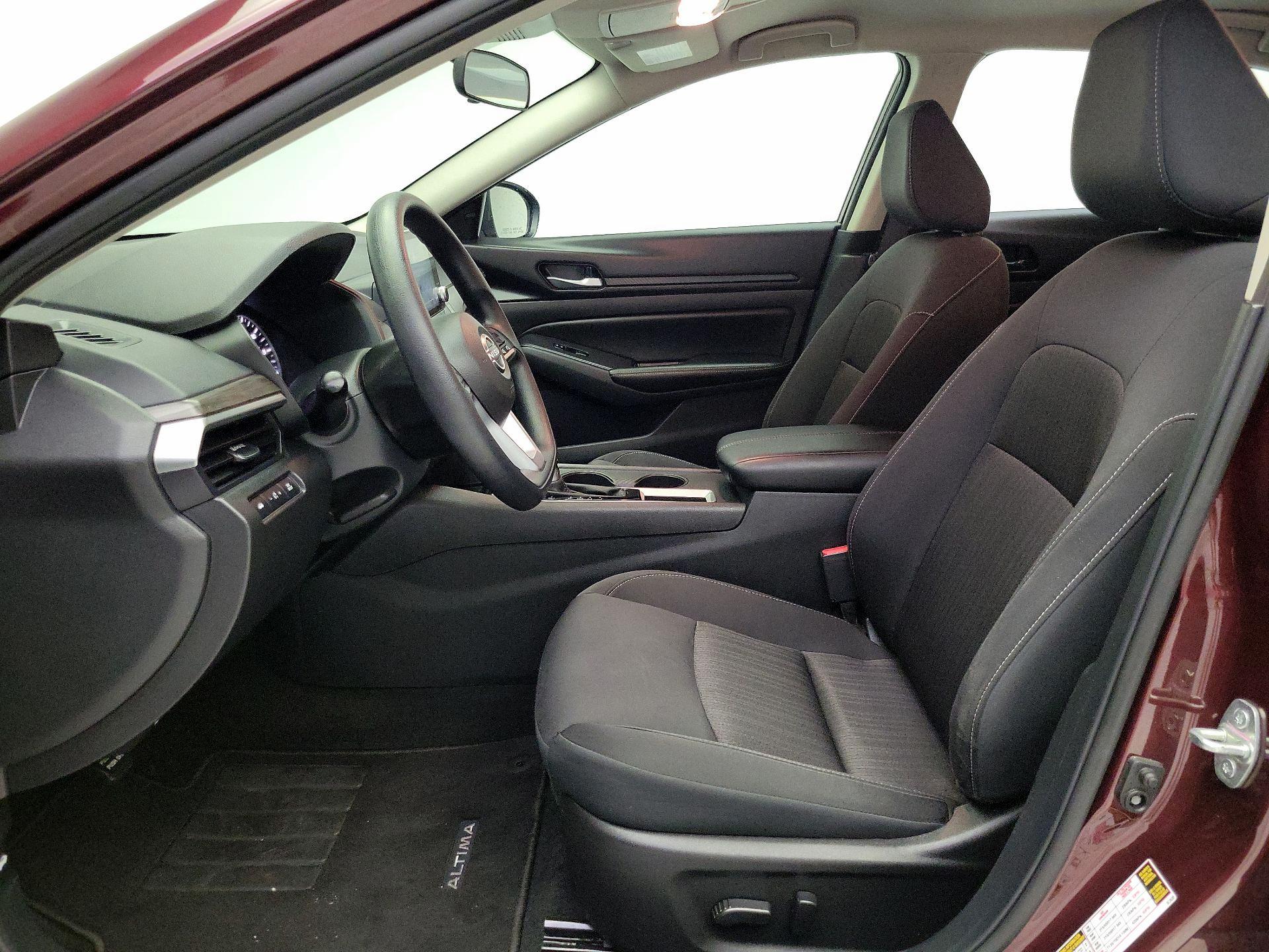 Thumbnail: 2025 Nissan Altima - 11