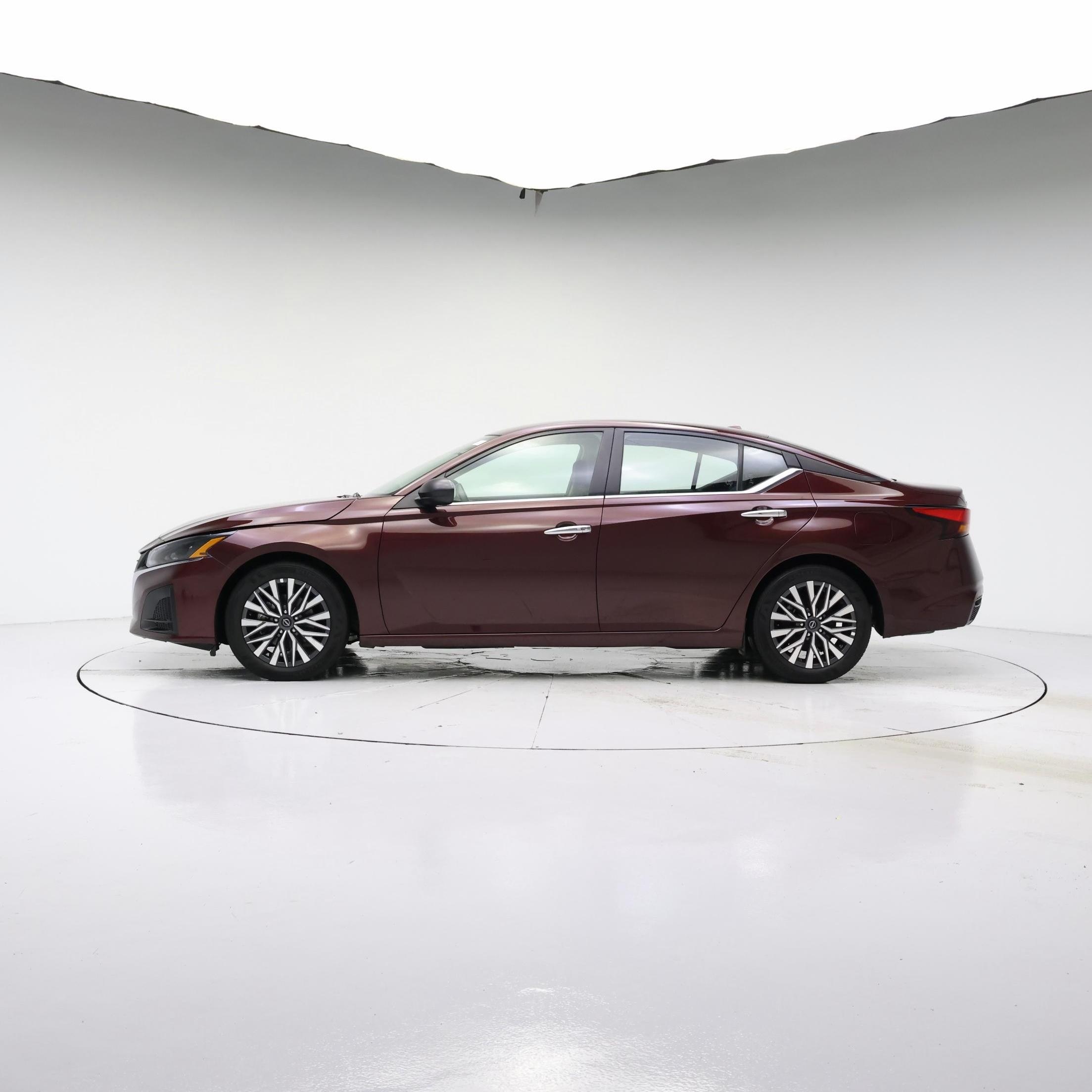 Thumbnail: 2025 Nissan Altima - 3