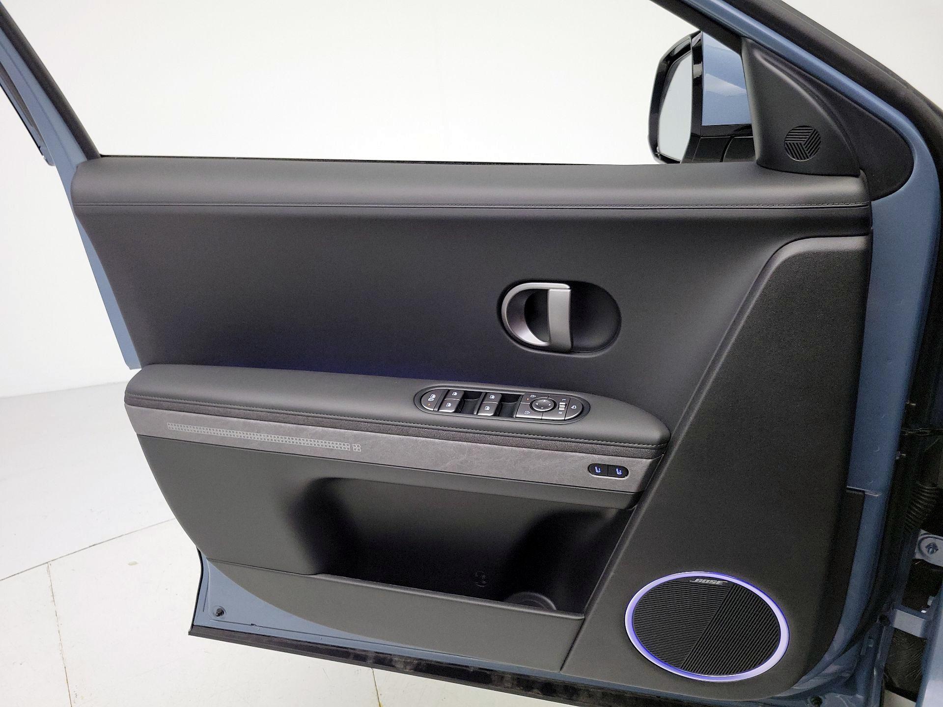 Thumbnail: 2025 Hyundai Ioniq 5 - 12