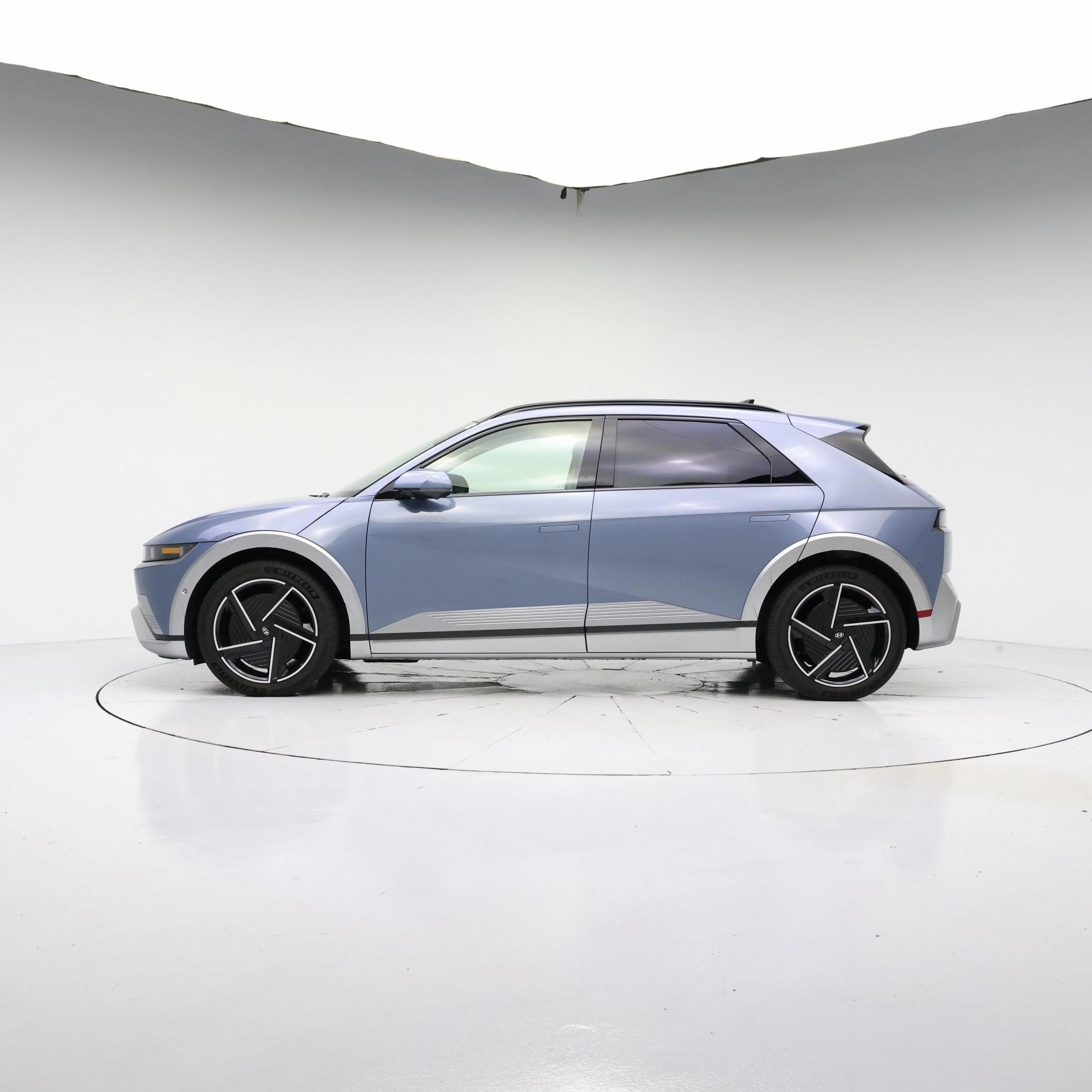 Thumbnail: 2025 Hyundai Ioniq 5 - 3