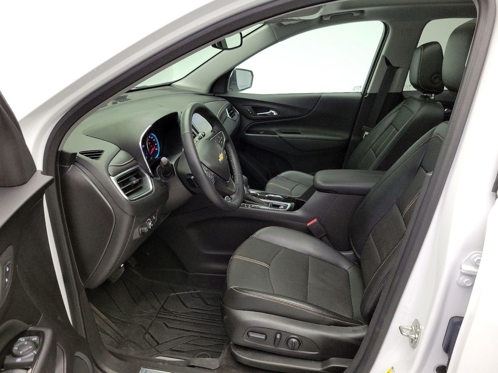 2024 Chevrolet Equinox Premier - Photo 12
