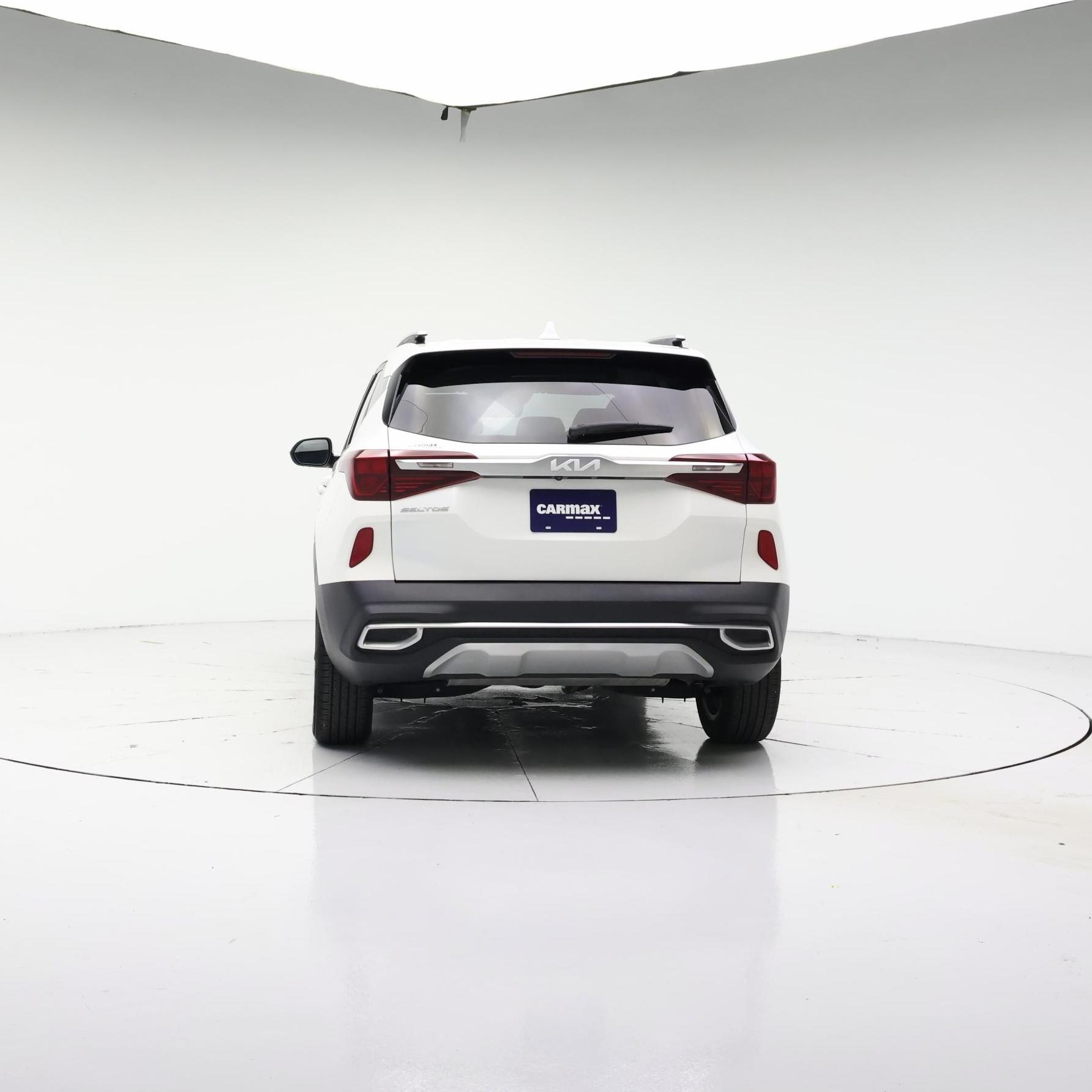 Thumbnail: 2023 Kia Seltos - 6