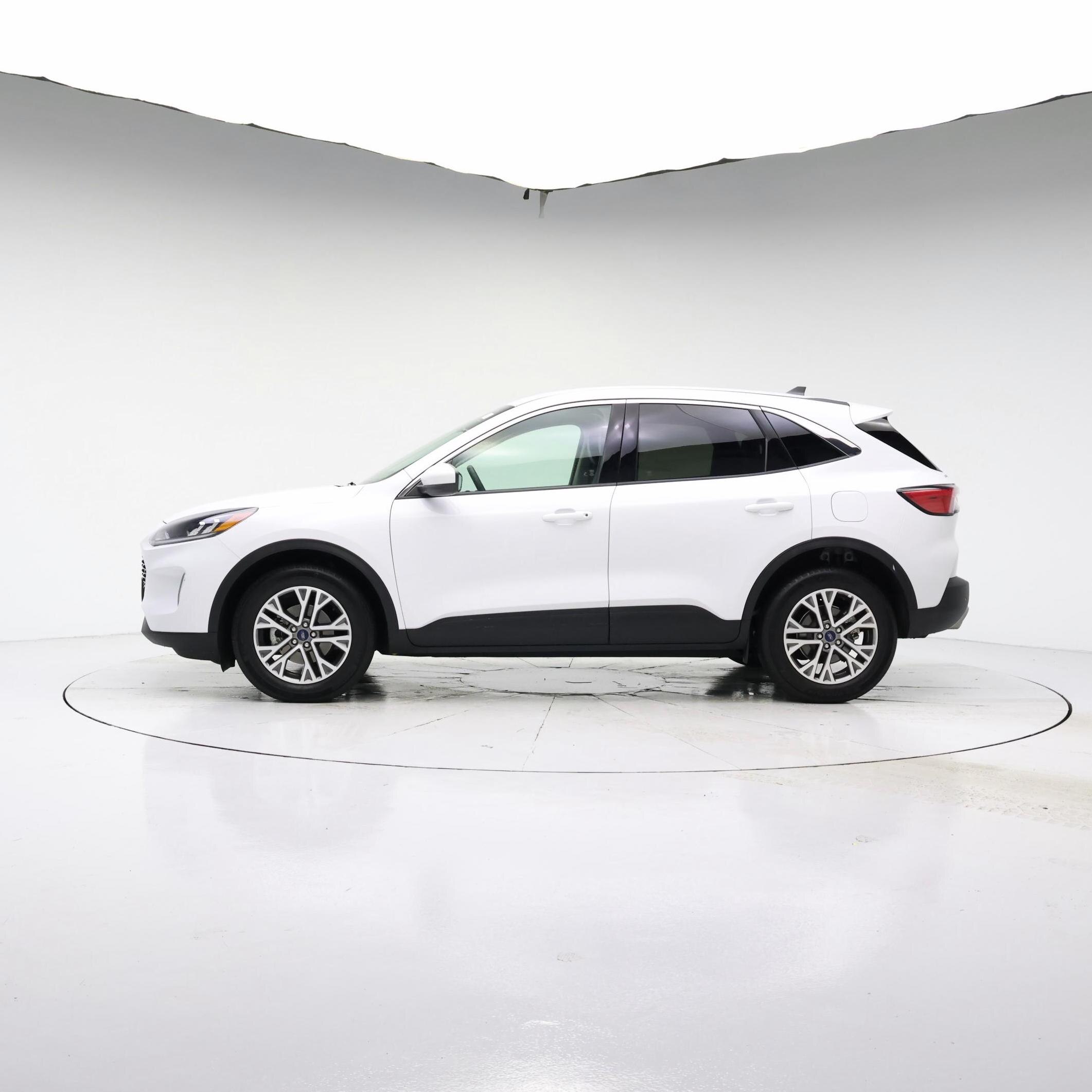 Thumbnail: 2022 Ford Escape - 3