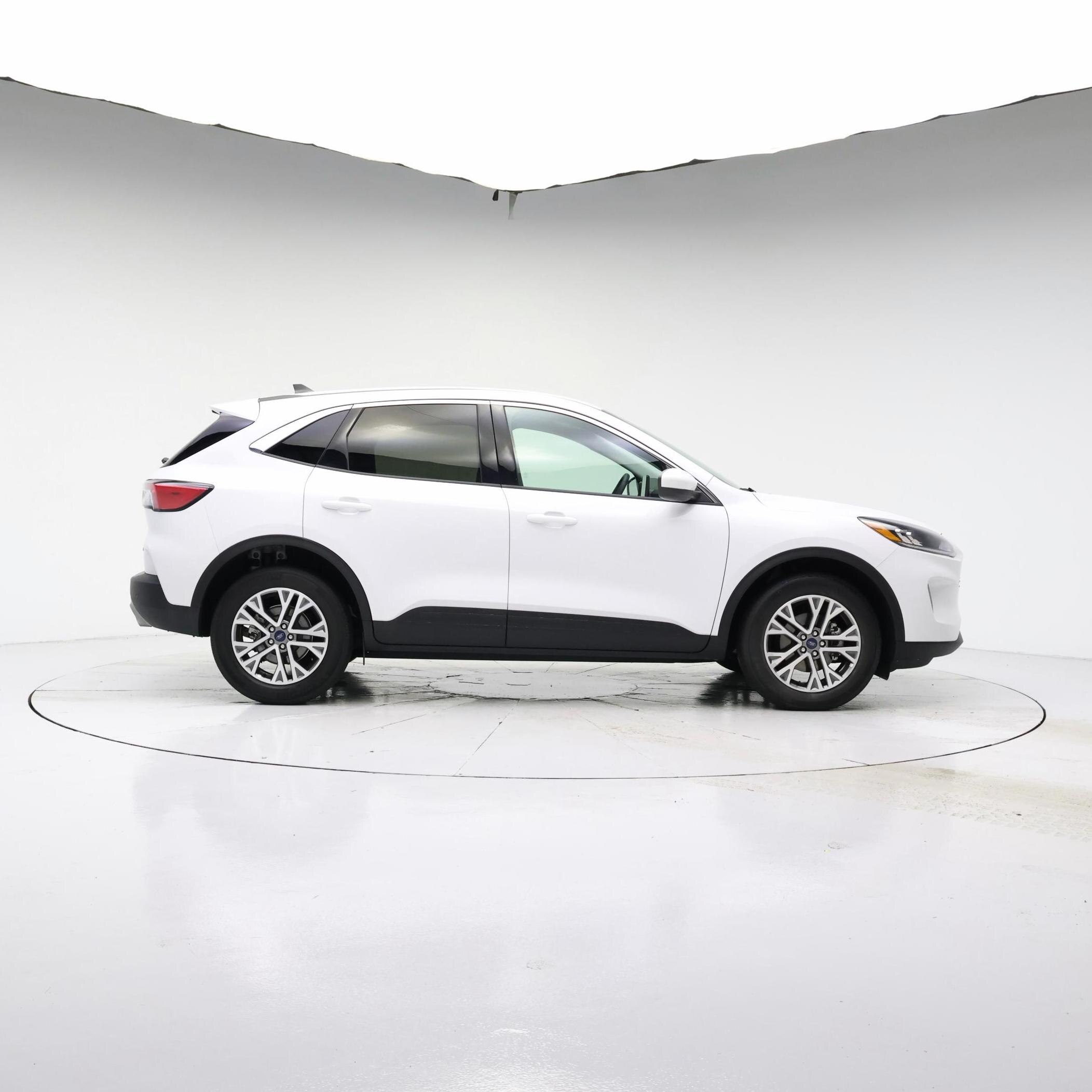 Thumbnail: 2022 Ford Escape - 7