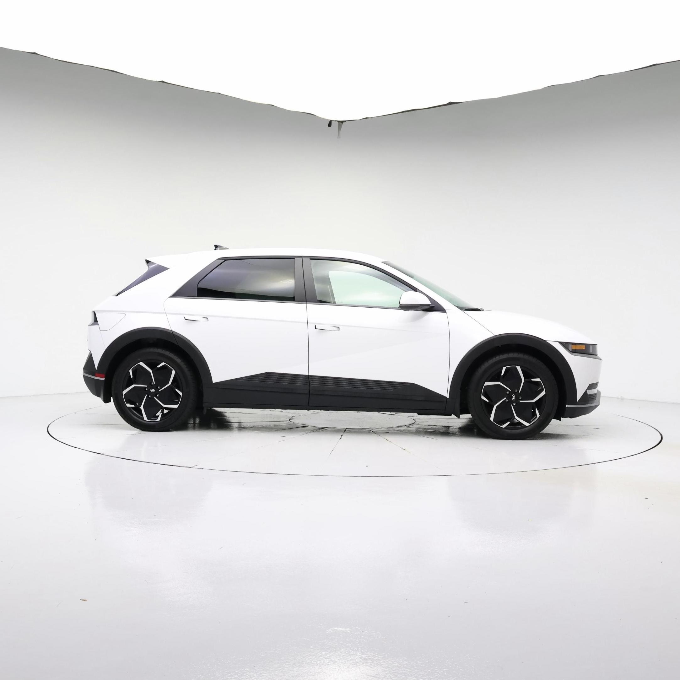 Thumbnail: 2024 Hyundai Ioniq 5 - 7