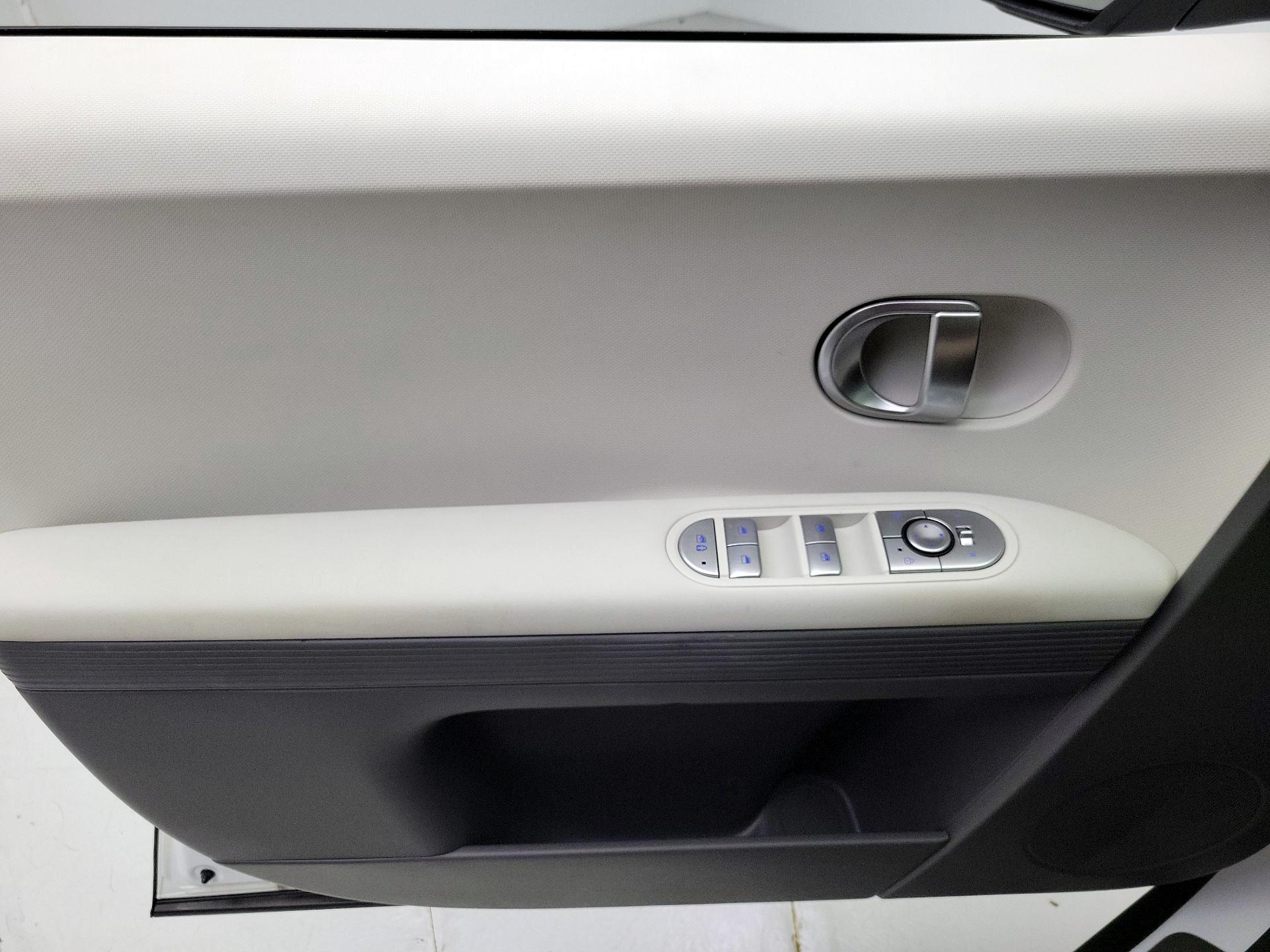 Thumbnail: 2024 Hyundai Ioniq 5 - 12