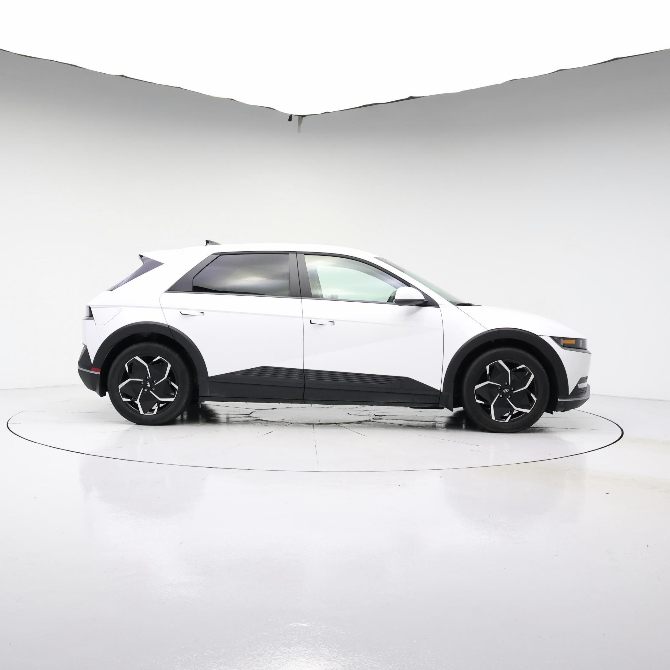 Thumbnail: 2024 Hyundai Ioniq 5 - 7