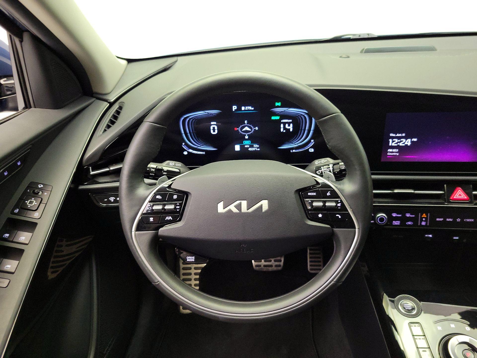 Thumbnail: 2024 Kia Niro - 10