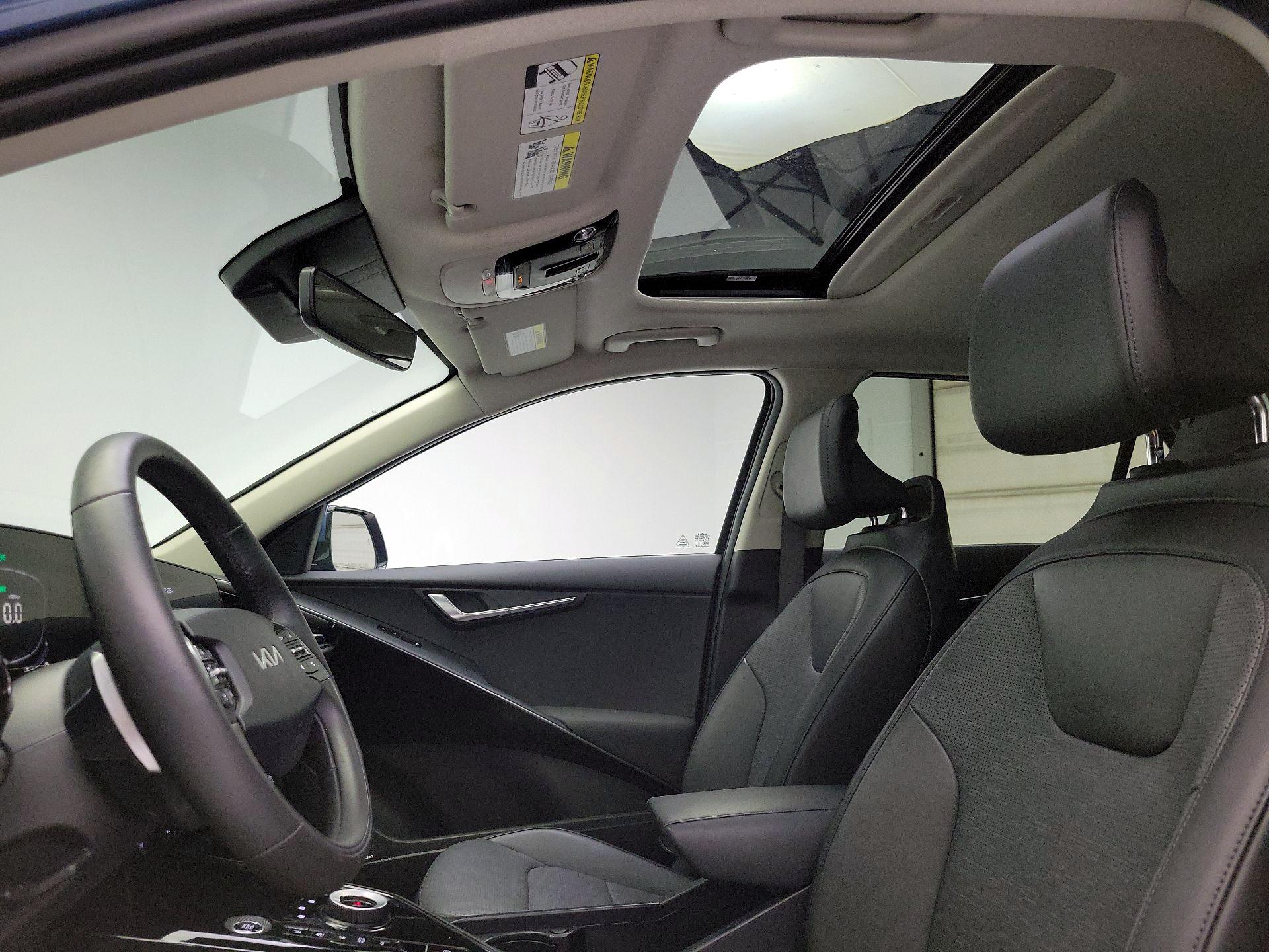 Thumbnail: 2024 Kia Niro - 20