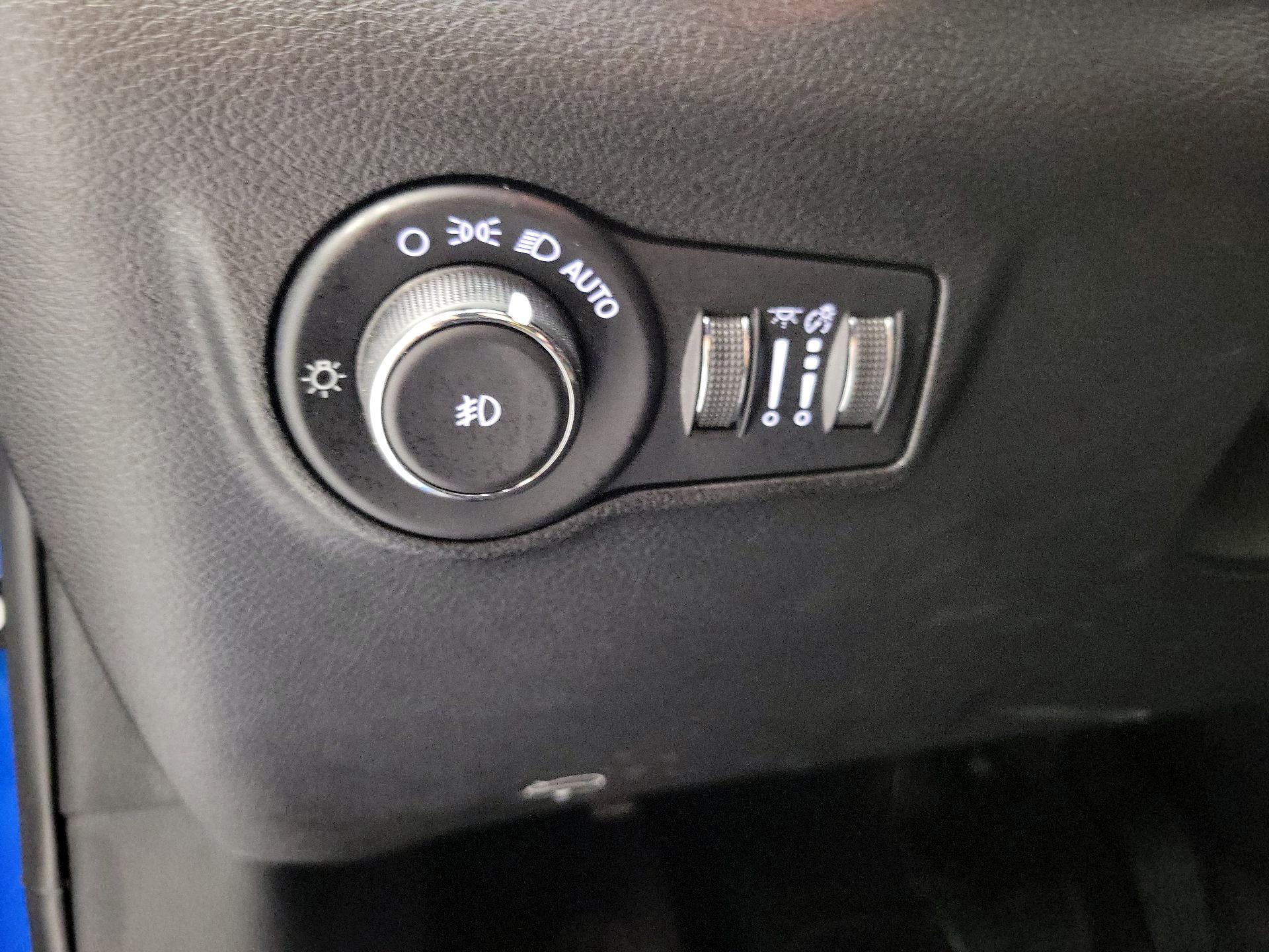 Thumbnail: 2022 Jeep Compass - 13