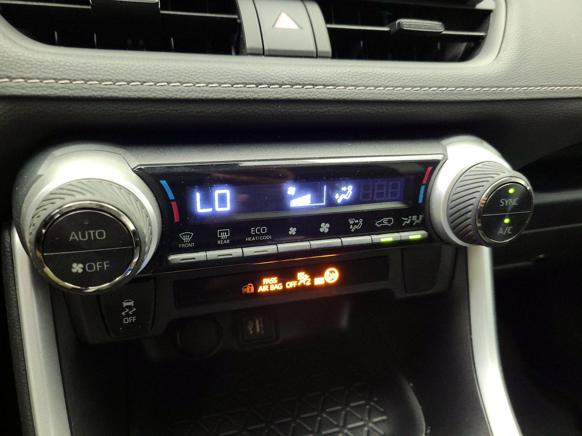 Thumbnail: 2024 Toyota RAV4 - 16