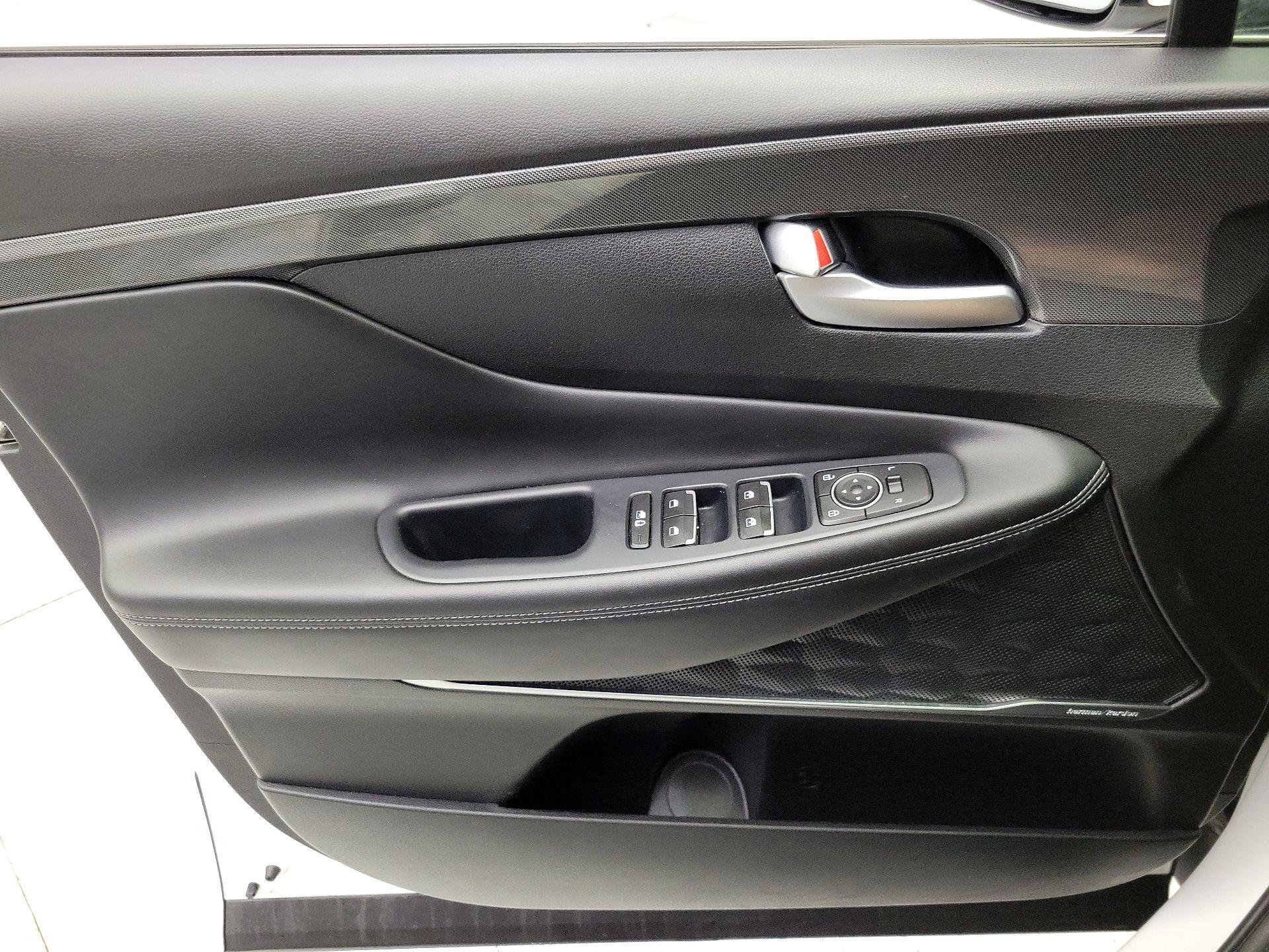 Thumbnail: 2023 Hyundai Santa Fe - 12