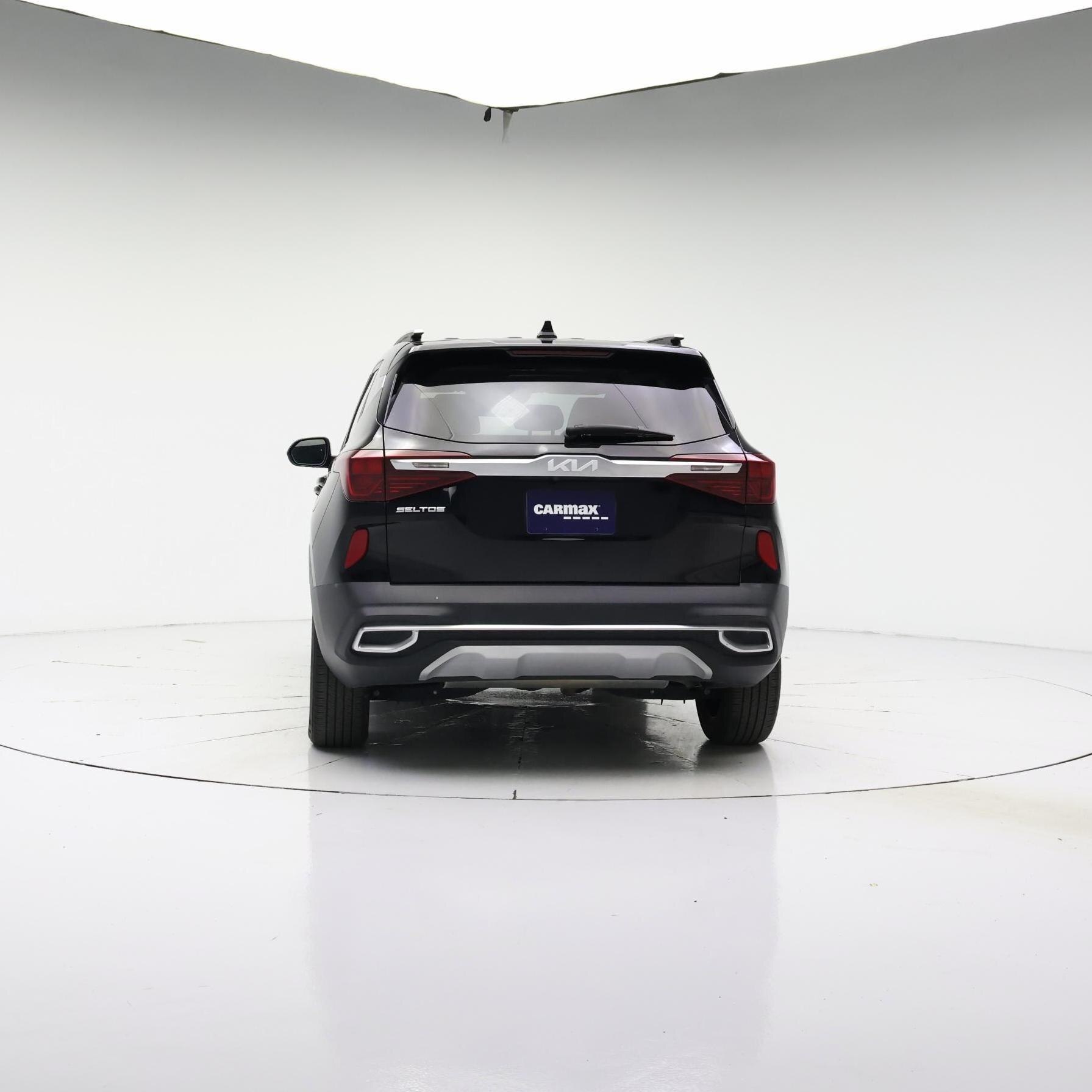 Thumbnail: 2023 Kia Seltos - 6