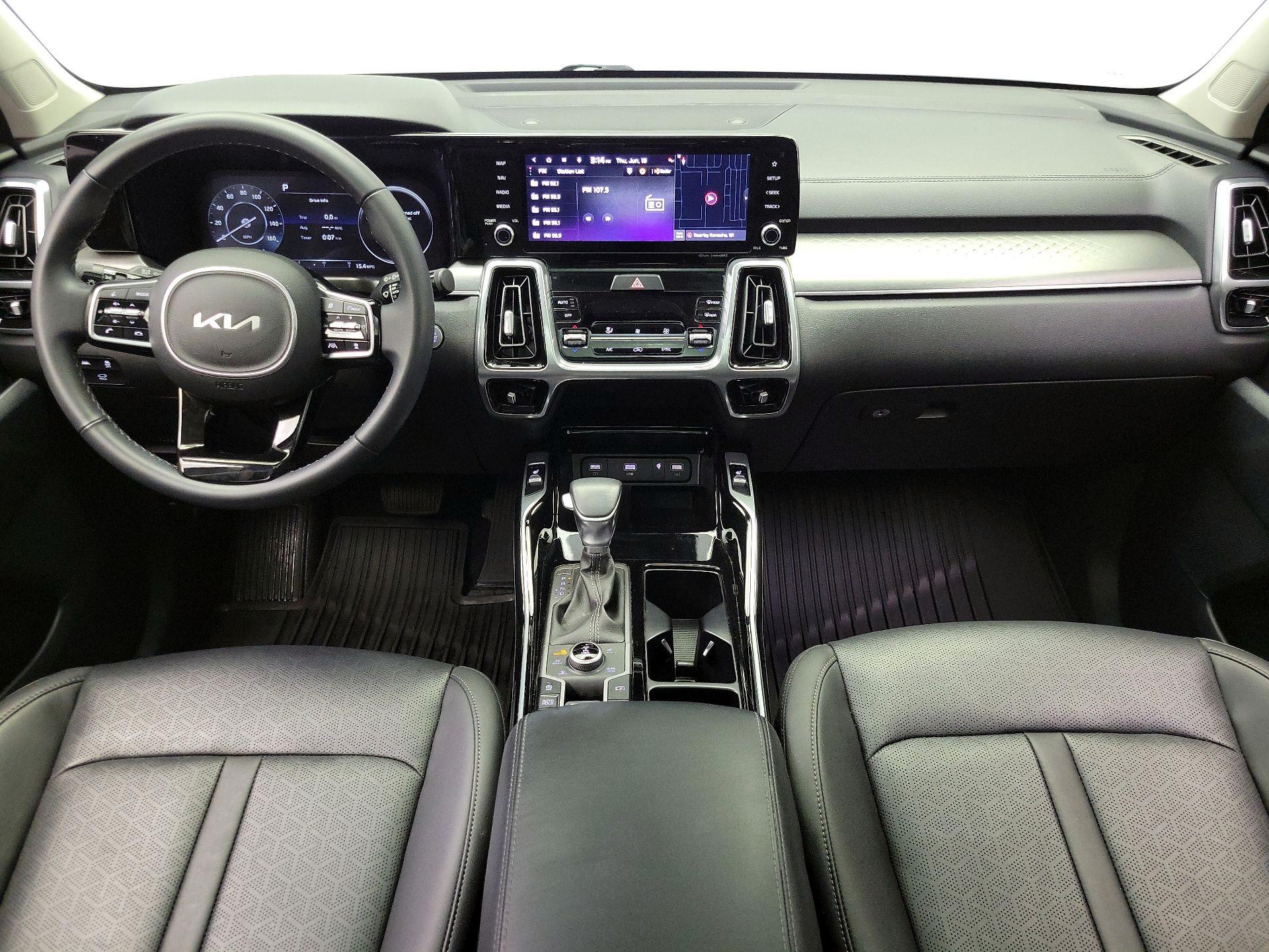 Thumbnail: 2023 Kia Sorento - 9