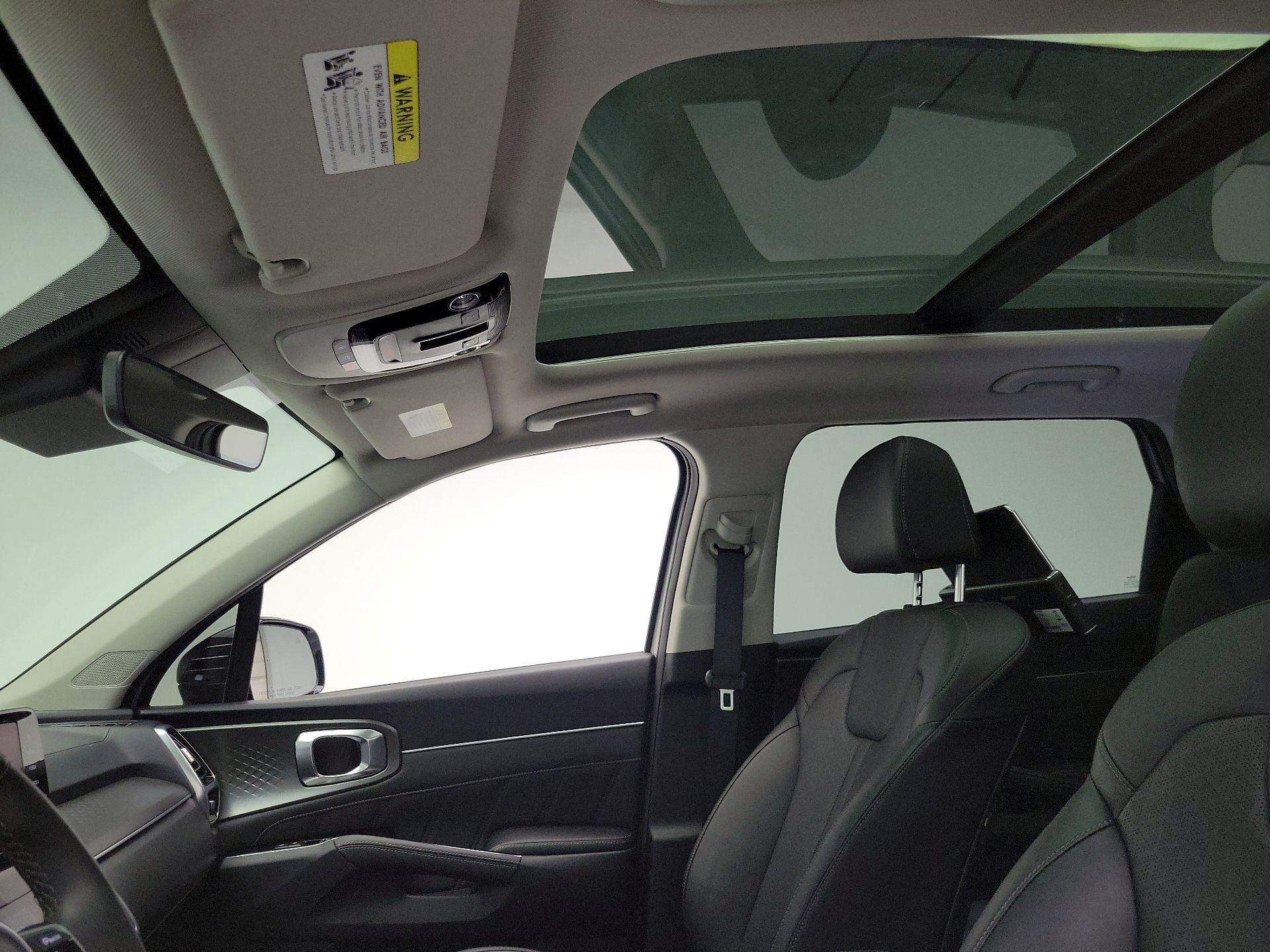 Thumbnail: 2023 Kia Sorento - 20