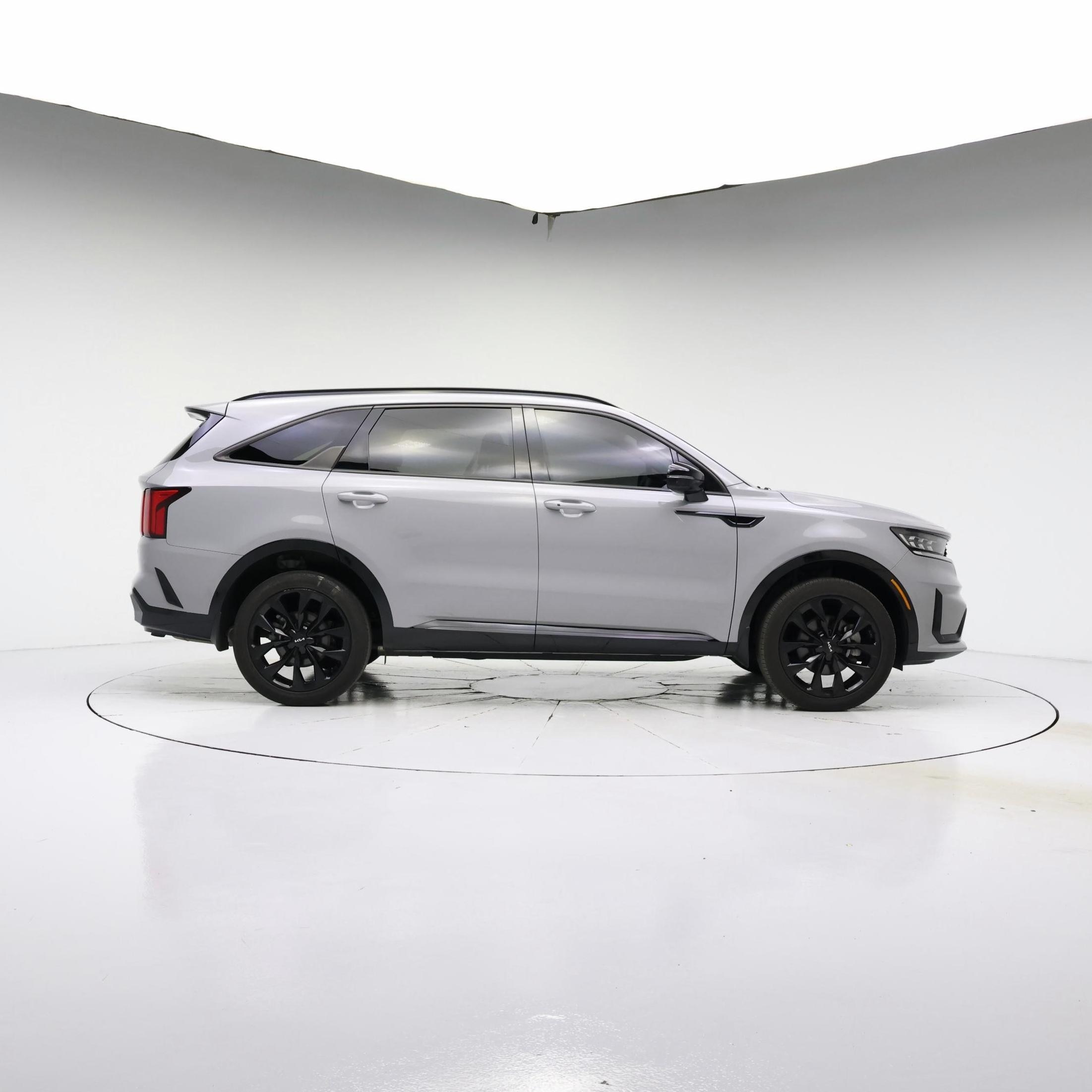 Thumbnail: 2023 Kia Sorento - 7