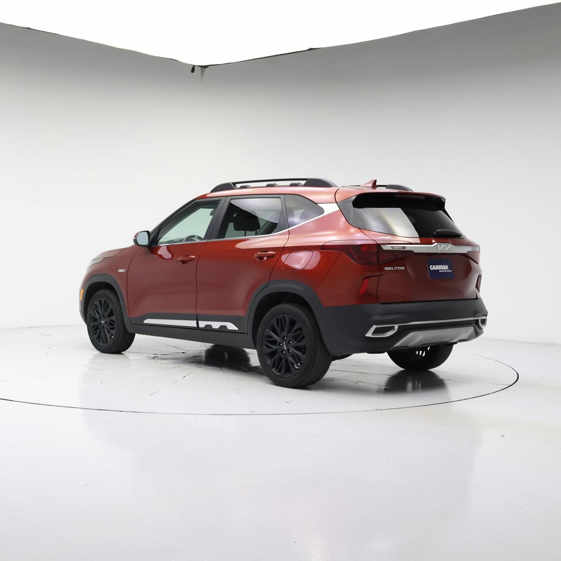 Thumbnail: 2023 Kia Seltos - 2