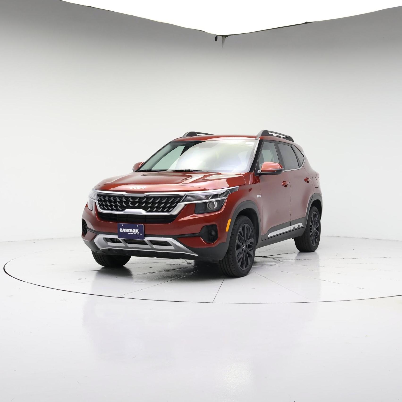 Thumbnail: 2023 Kia Seltos - 4