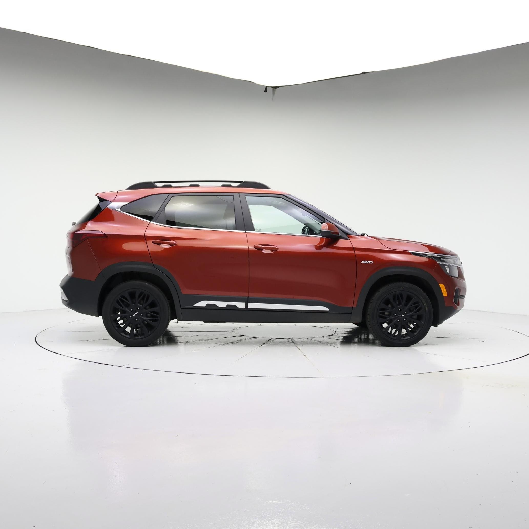 Thumbnail: 2023 Kia Seltos - 7