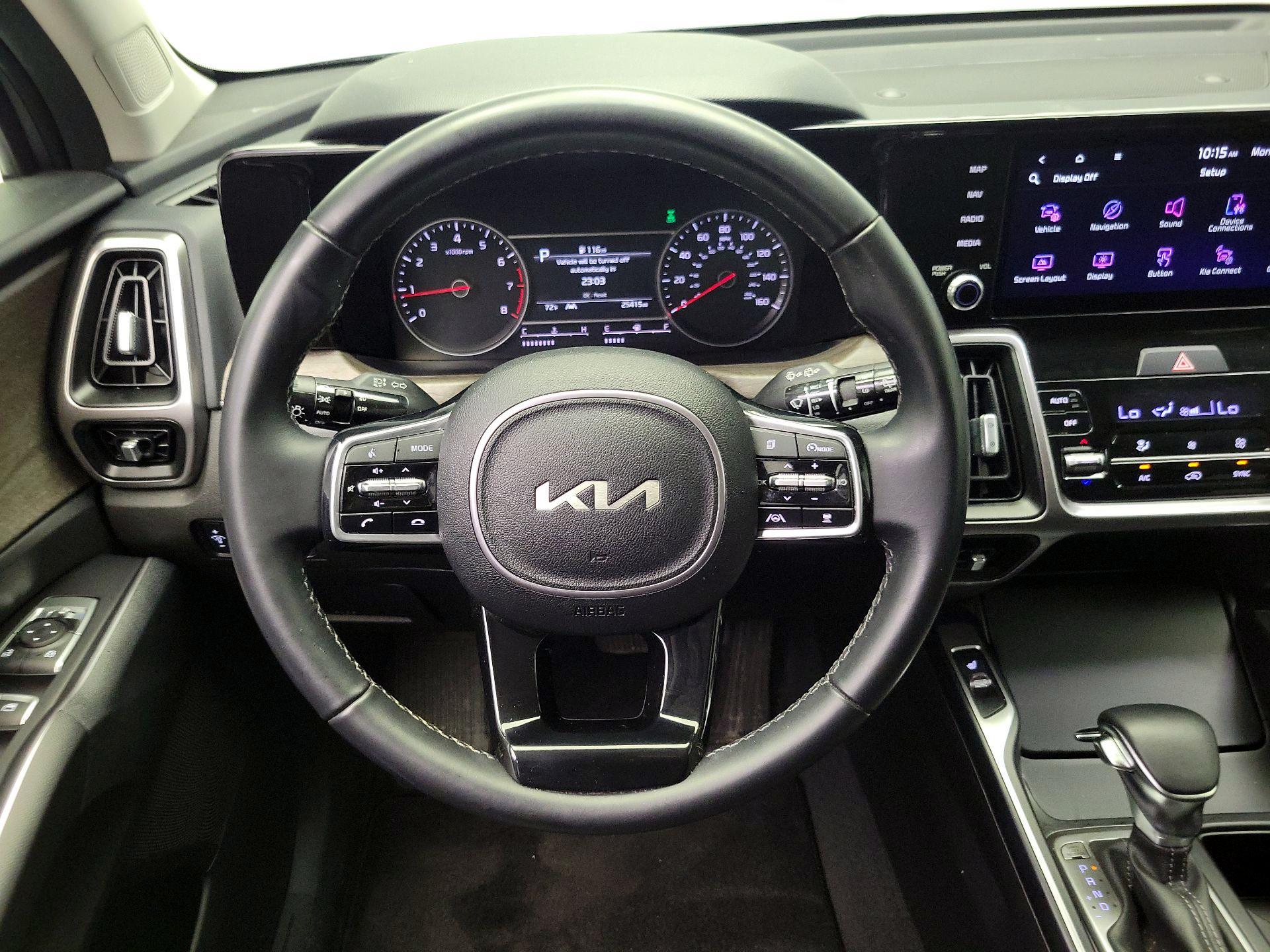 Thumbnail: 2023 Kia Sorento - 10