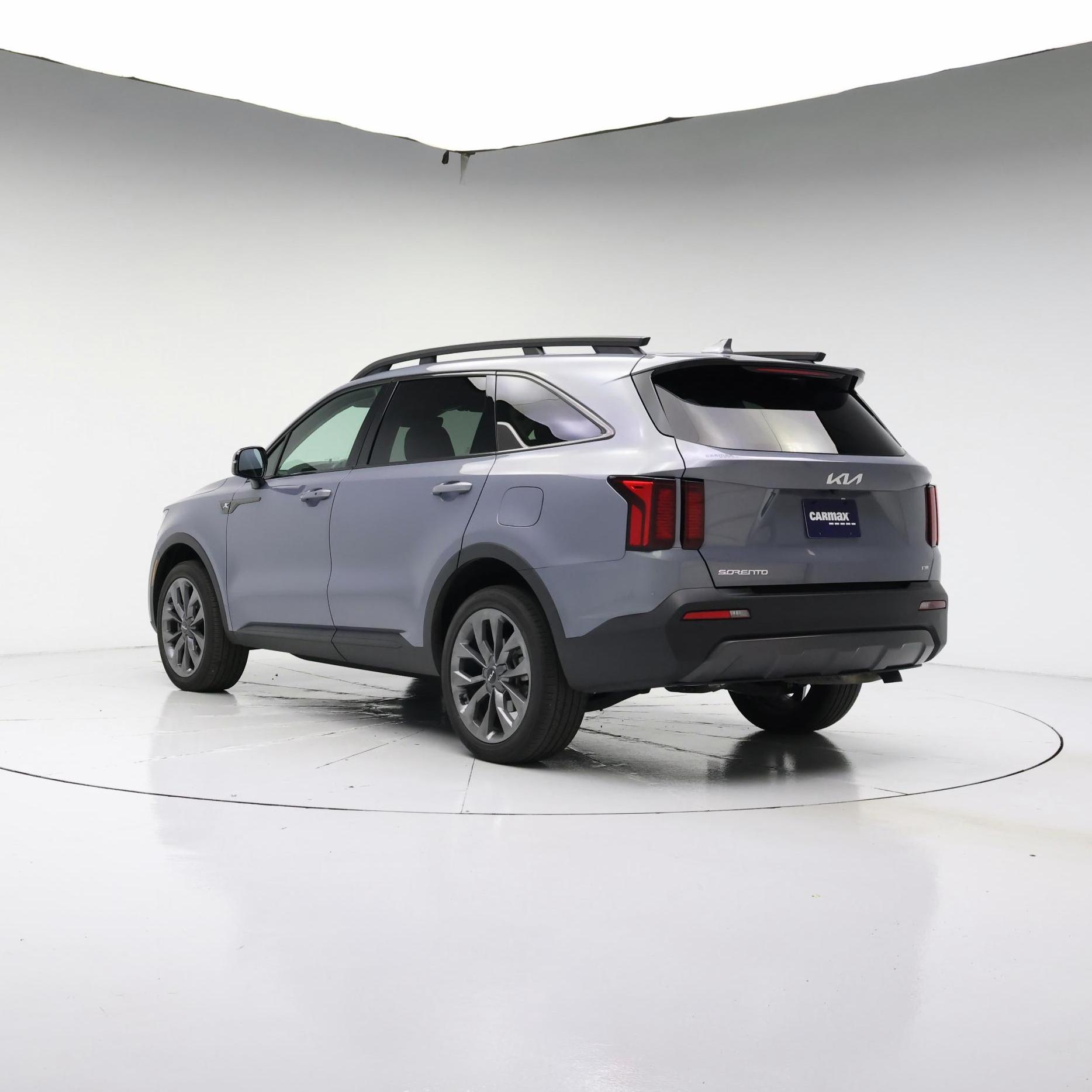 Thumbnail: 2023 Kia Sorento - 2