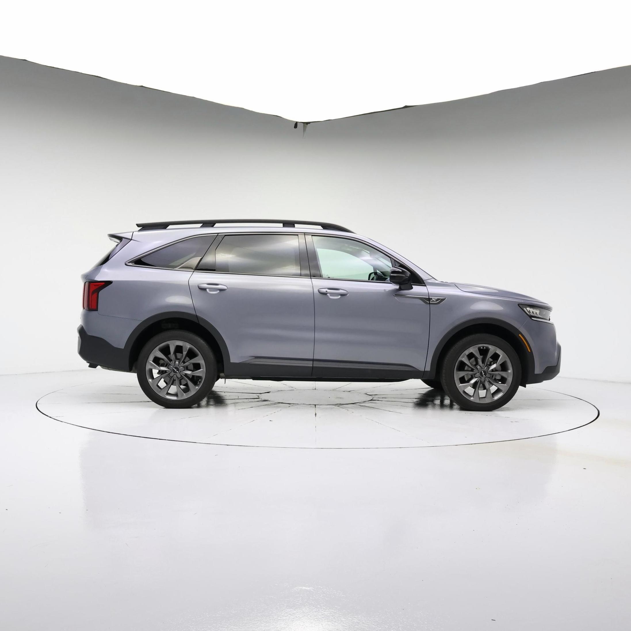 Thumbnail: 2023 Kia Sorento - 7