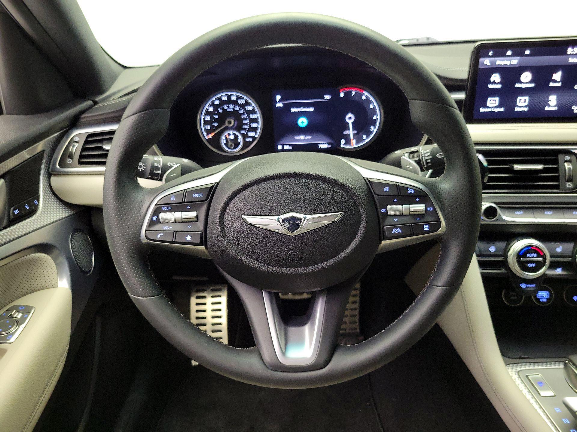 Thumbnail: 2023 Genesis G70 - 10