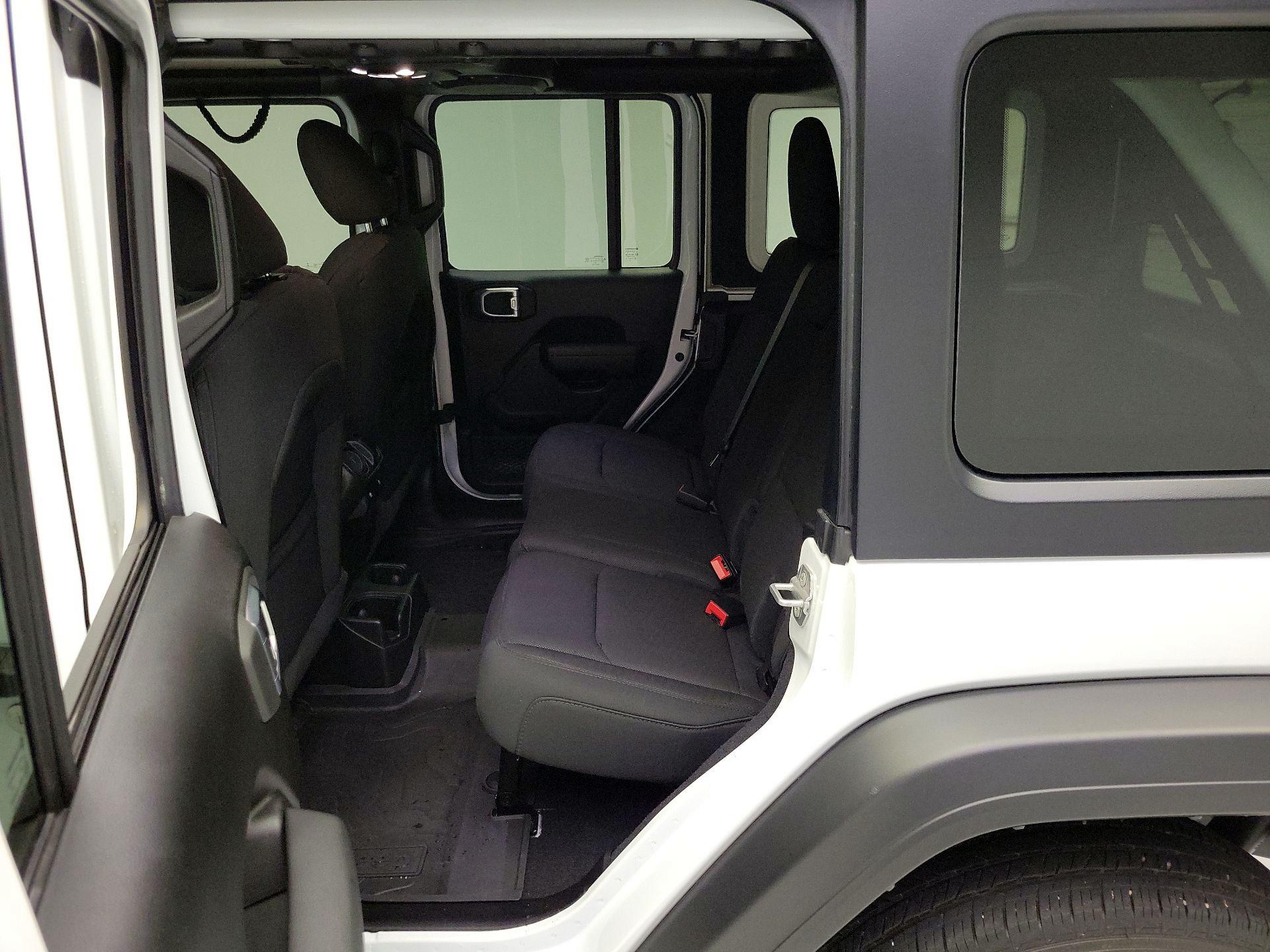Thumbnail: 2023 Jeep Wrangler - 20