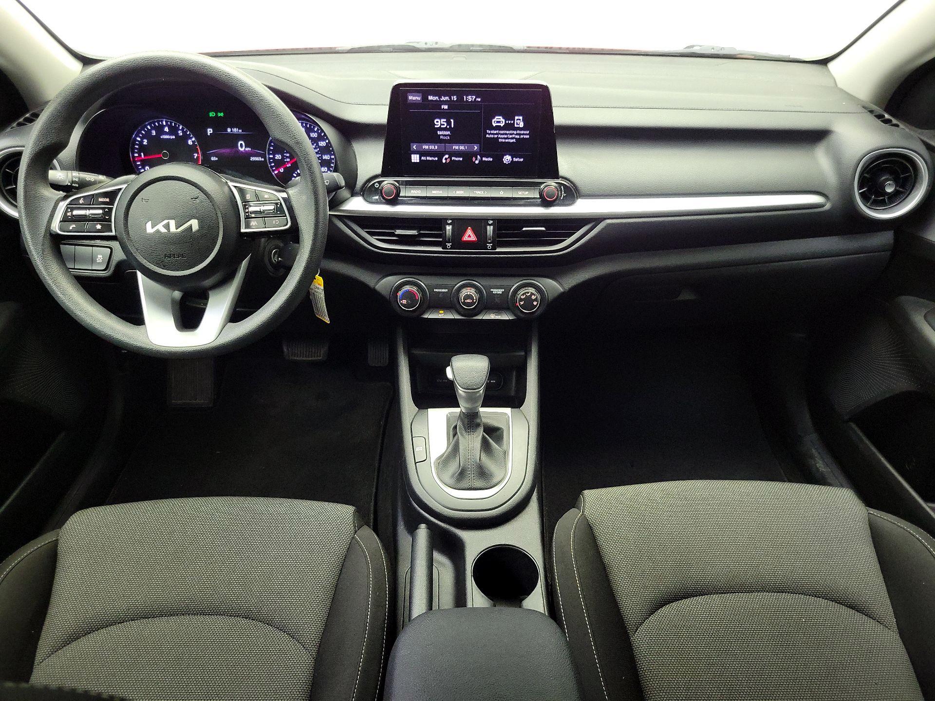 Thumbnail: 2023 Kia Forte - 9