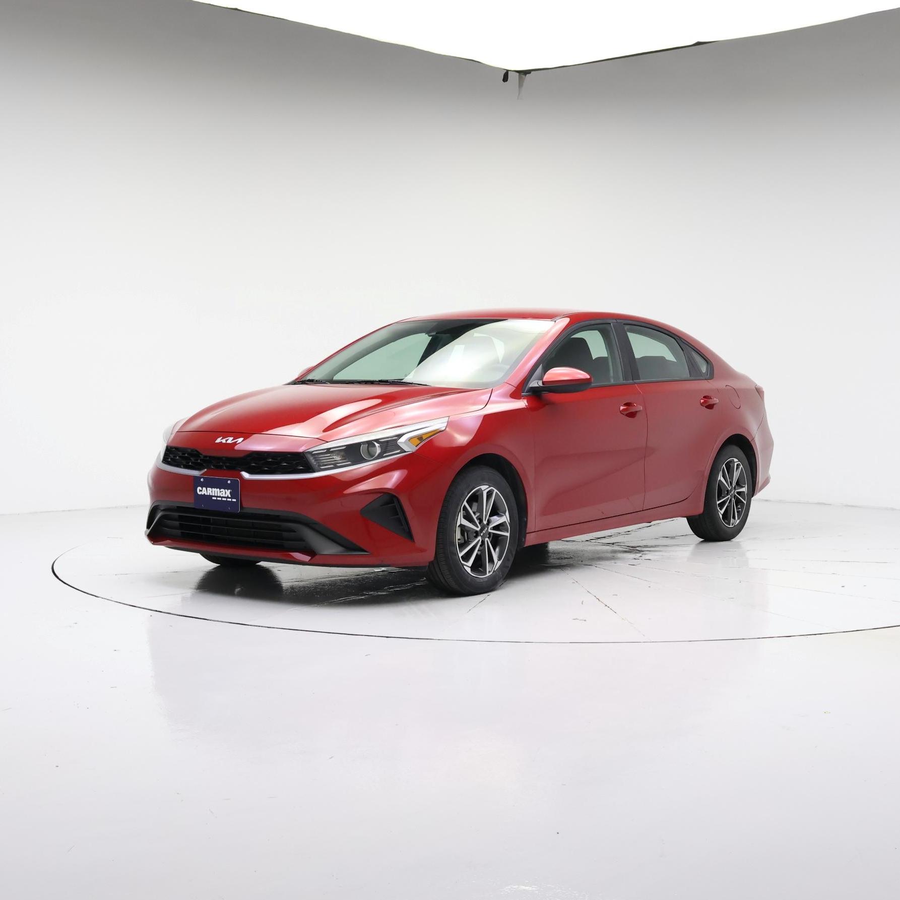 Thumbnail: 2023 Kia Forte - 4
