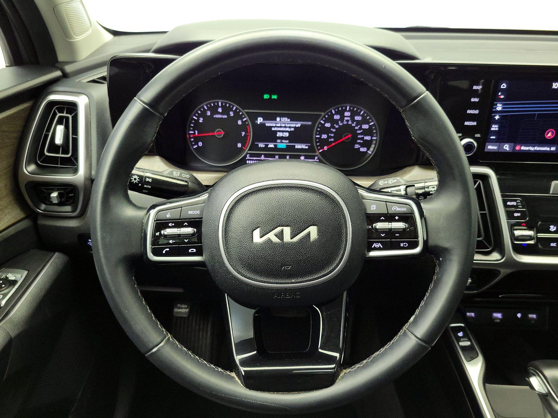 Thumbnail: 2023 Kia Sorento - 10