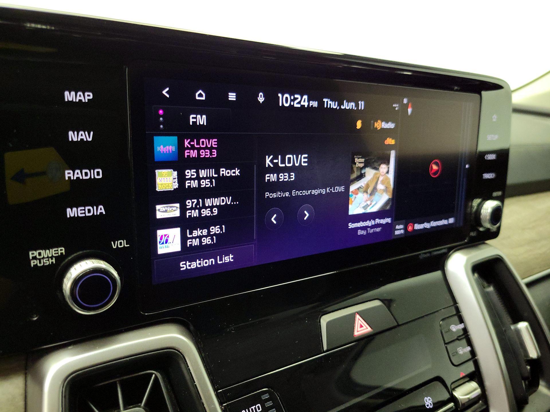 Thumbnail: 2023 Kia Sorento - 16