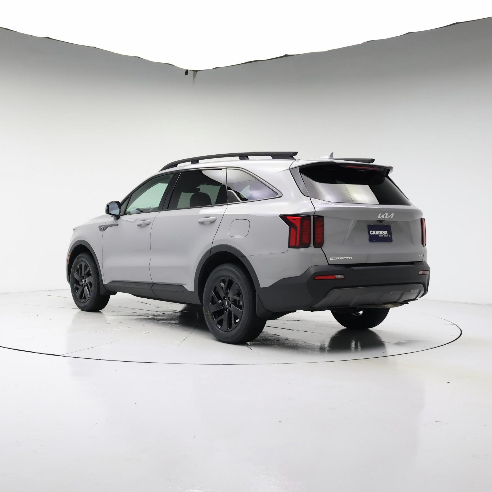 Thumbnail: 2023 Kia Sorento - 2