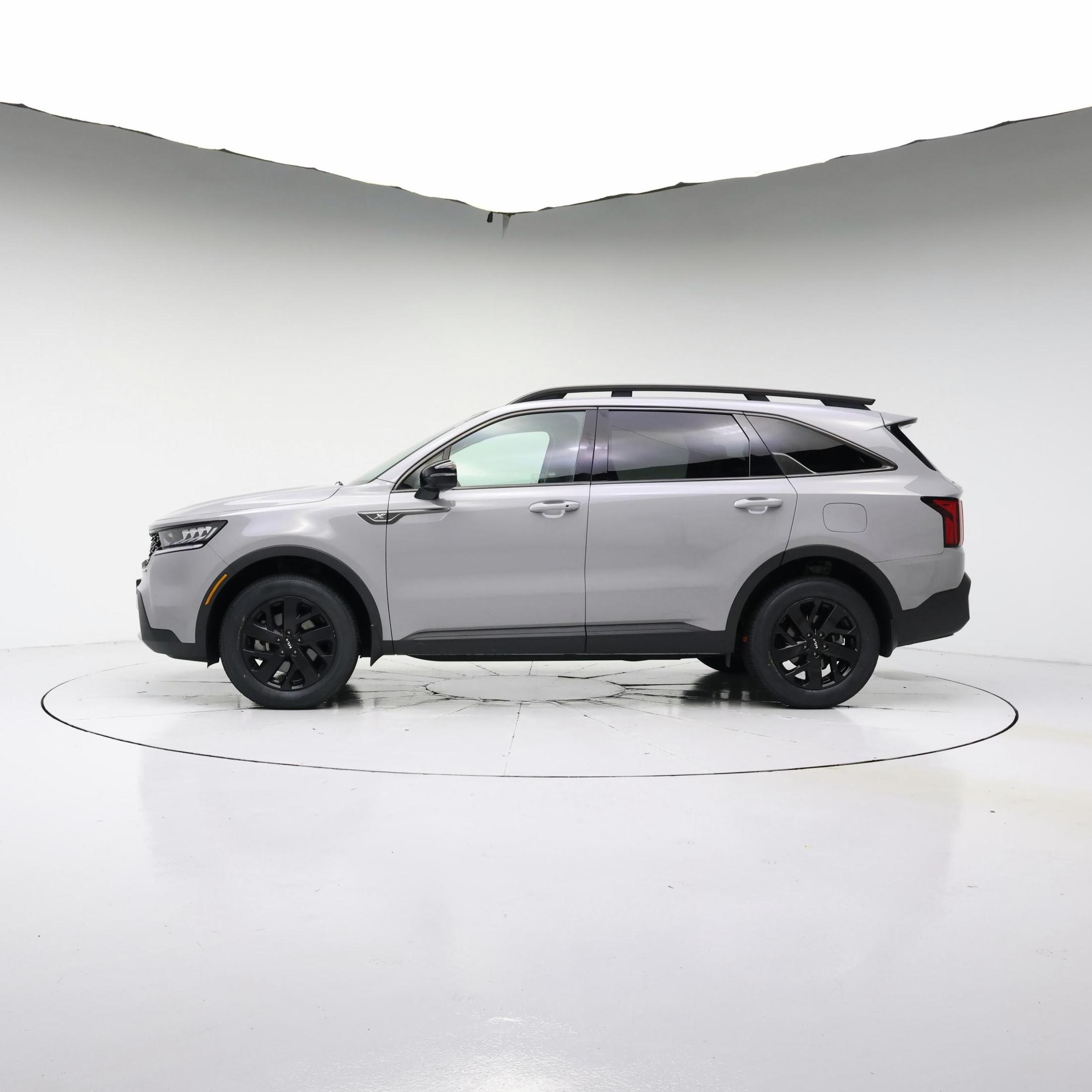 Thumbnail: 2023 Kia Sorento - 3