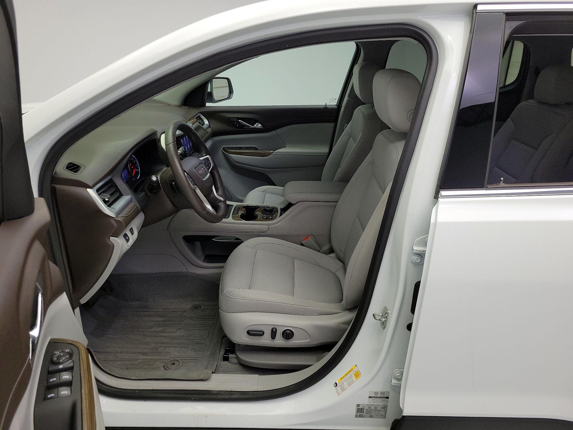 Thumbnail: 2023 GMC Acadia - 11