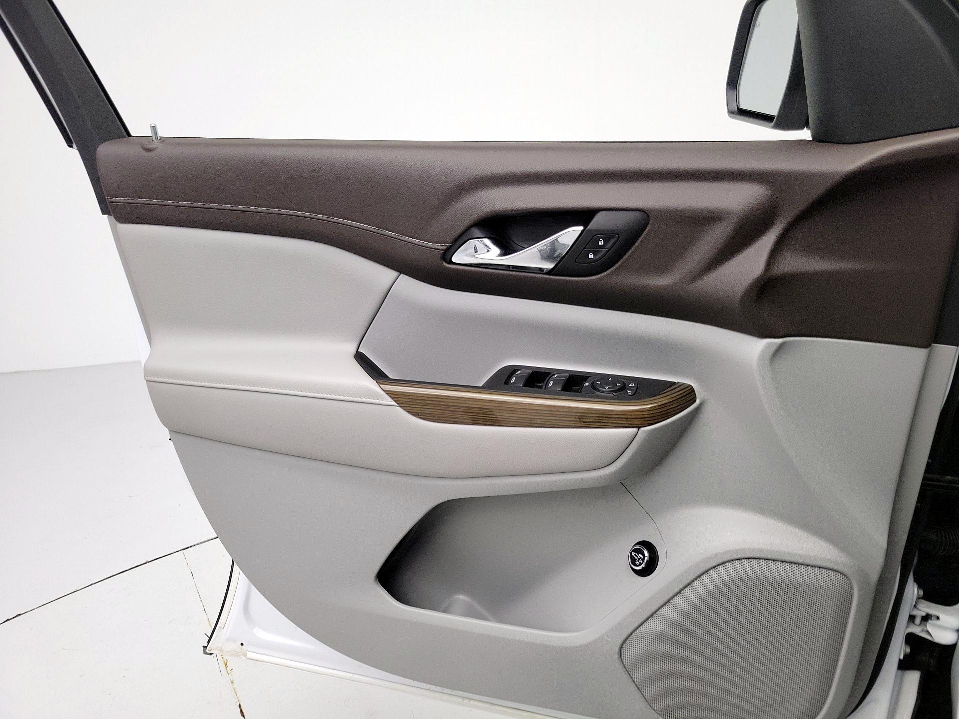 Thumbnail: 2023 GMC Acadia - 12